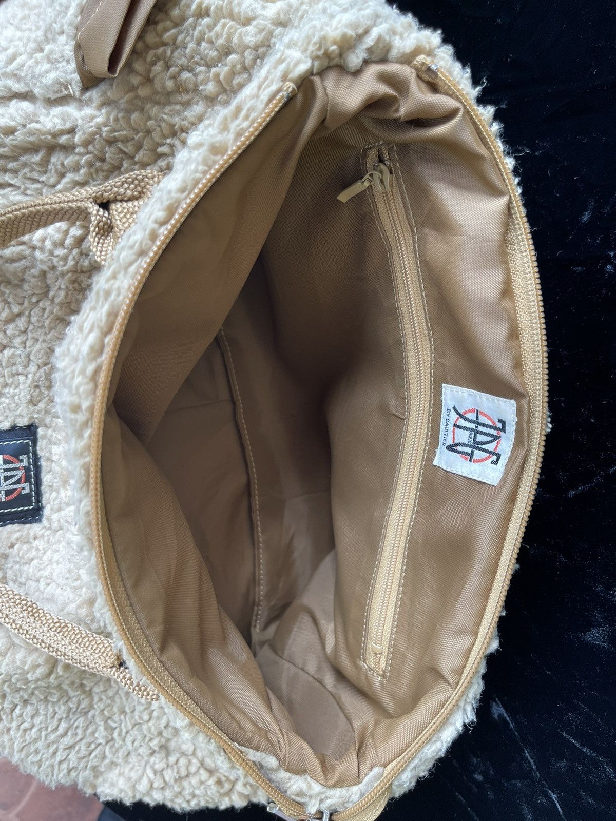 Japanese Brand × Jean Paul Gaultier × Vintage Very rare JPG FLEECE HAND BAG BY GAULTIER Size ONE SIZE - 14 Thumbnail