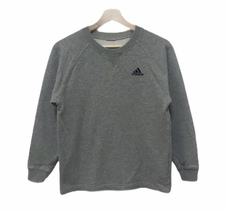 Adidas Vintage Adidas Japan Sweatshirt Crewneck Small Logo Size US S / EU 44-46 / 1 - 1 Thumbnail