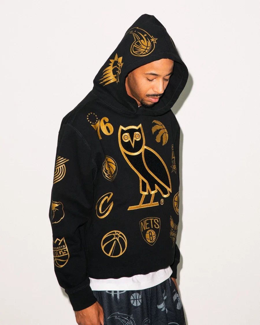 Drake OVO X NBA TEAM ICONS OG OWL HOODIE 2022 Size US XL / EU 56 / 4 - 4 Thumbnail