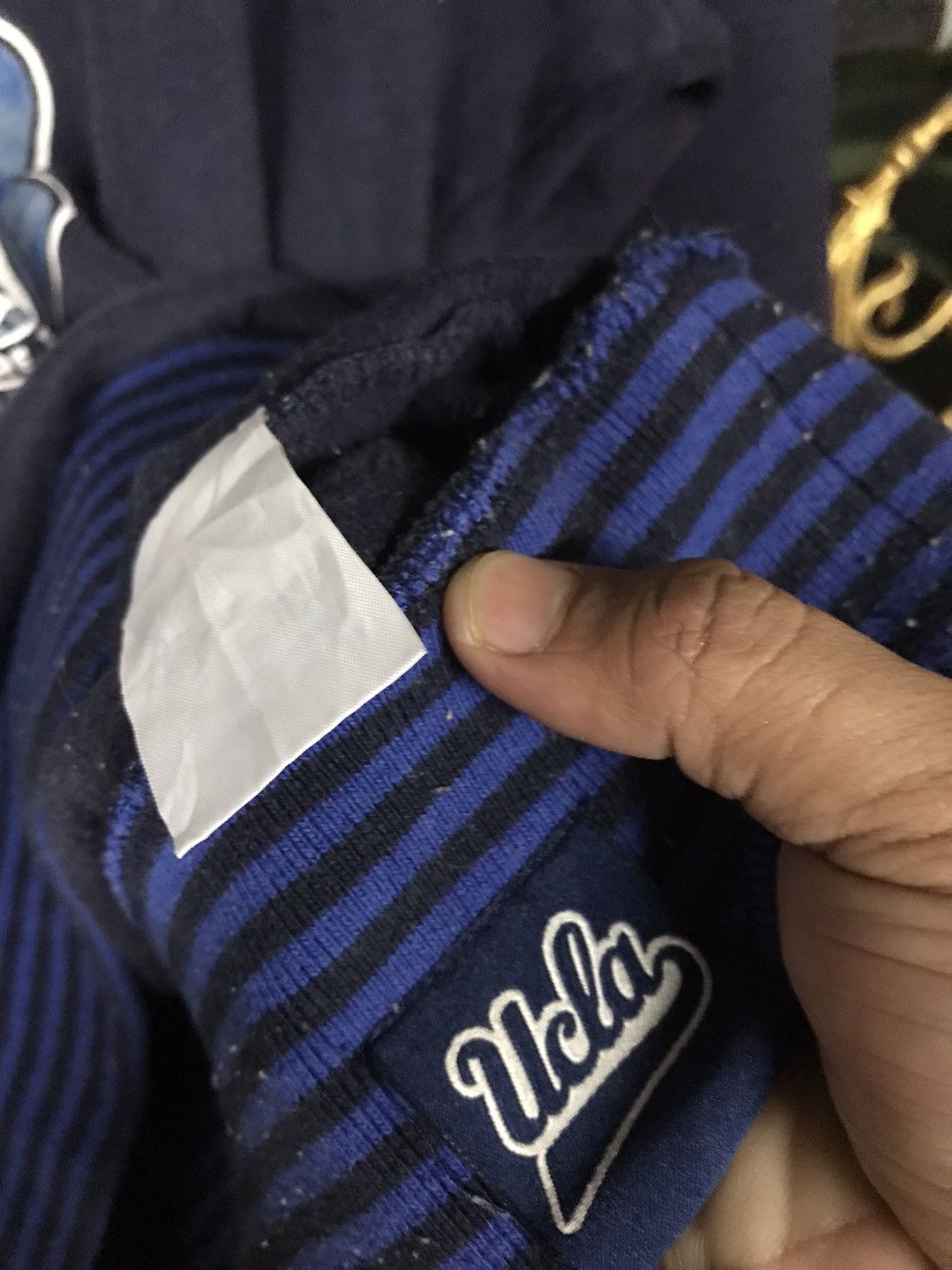 If Six Was Nine Ucla University Of California Sweatshirt Pullover Size US L / EU 52-54 / 3 - 6 Thumbnail