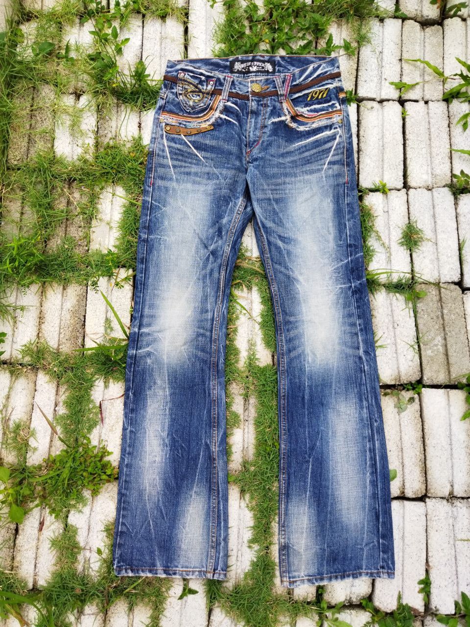 Japanese Brand Vintage Red Pepper Japan Blue Distressed Jeans - Size 31 Size US 31 - 1 Thumbnail