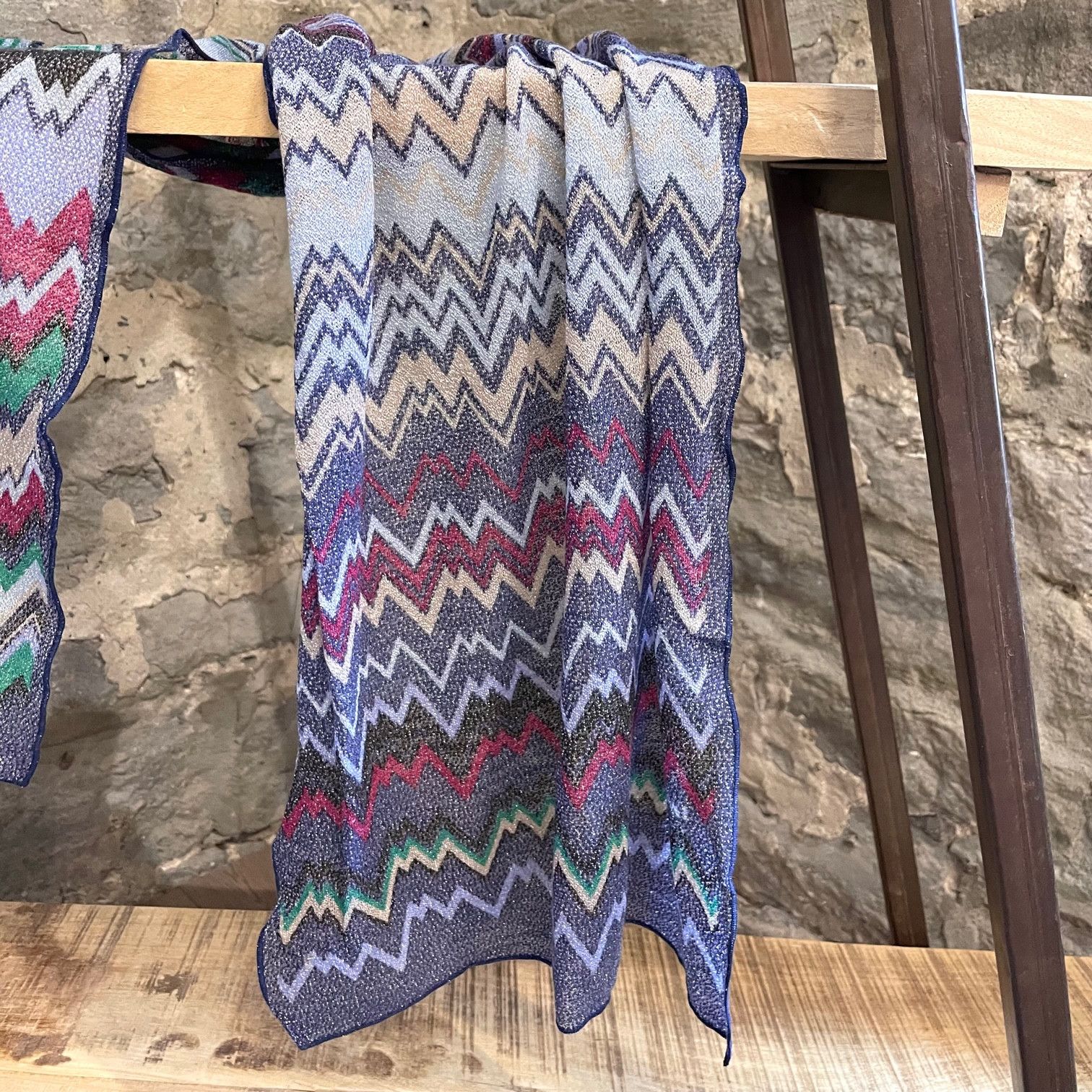 Missoni Missoni Navy Blue Fuschia Metallic Thread Zigzag Scarf Size ONE SIZE - 4 Thumbnail