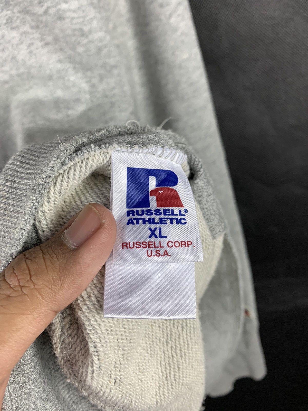 Russell Athletic Russell Athletic Distressed Sweatshirt Size US XL / EU 56 / 4 - 7 Thumbnail