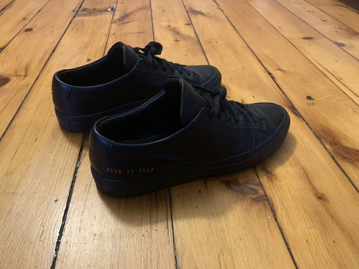 Common Projects Common Projects Achilles Low Black Size US 6.5 / EU 39-40 - 2 Thumbnail