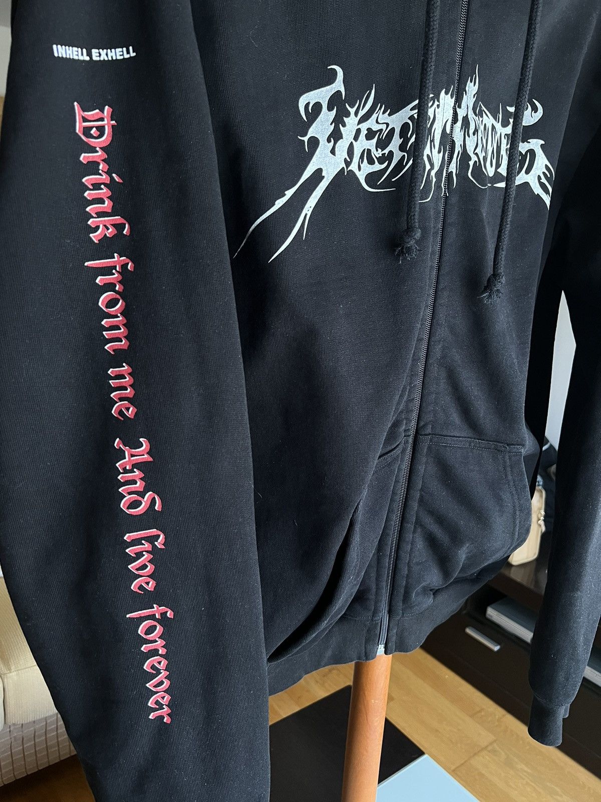Vetements Vetements Total Fucking Darkness Zip-up Hoodie Vetements Vetements Total Fucking Darkness Zip-up Hoodie