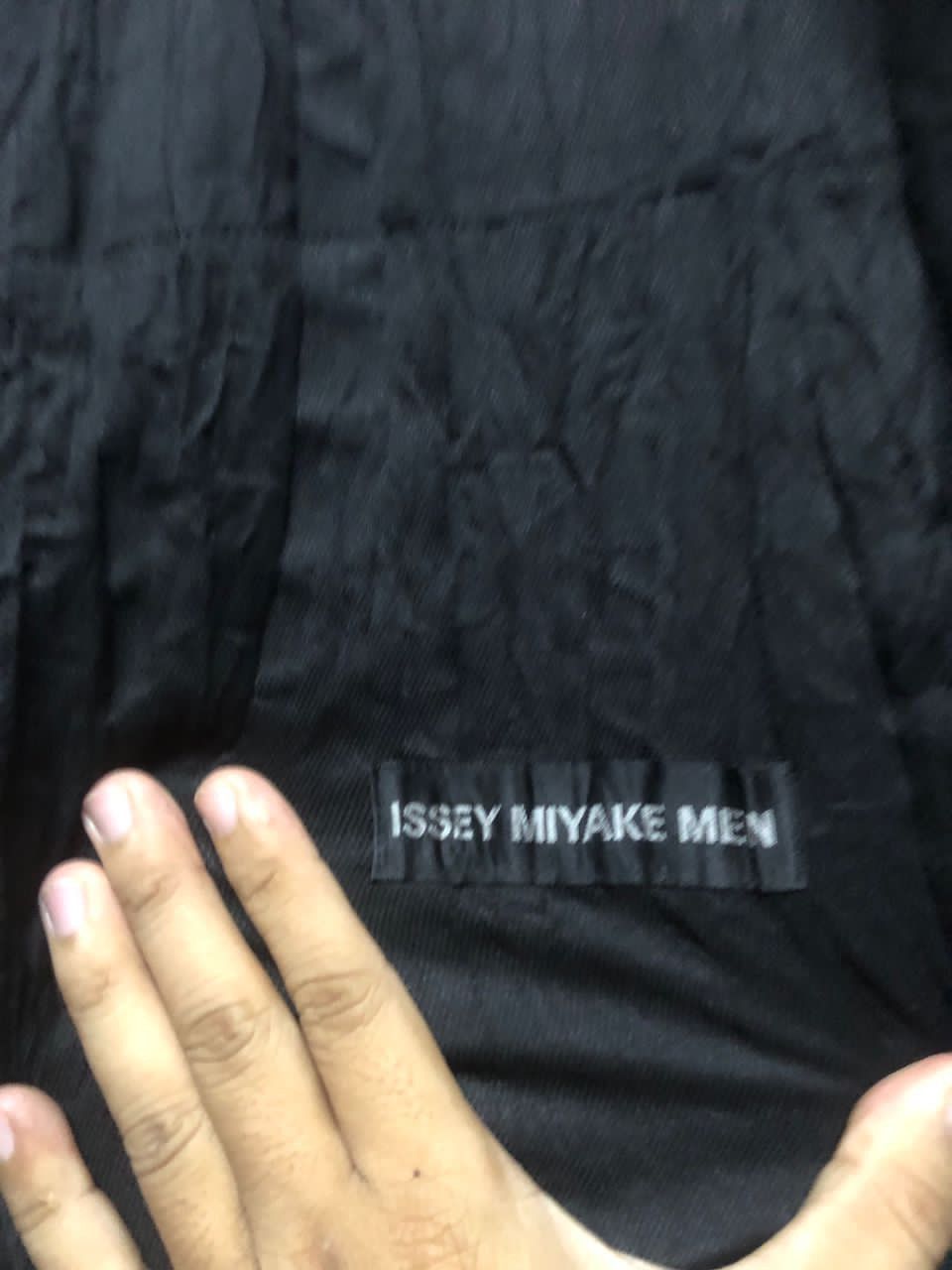 Final Home × Issey Miyake Vtg🌑Issey Miyake Men Permanently Wrinkled Fabric Shirt Size US M / EU 48-50 / 2 - 9 Thumbnail