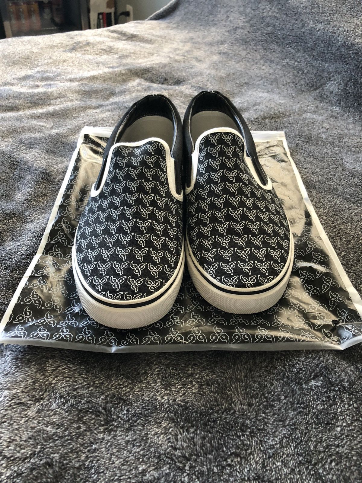 MIDNIGHT 999 SLIP-ON shops size 10