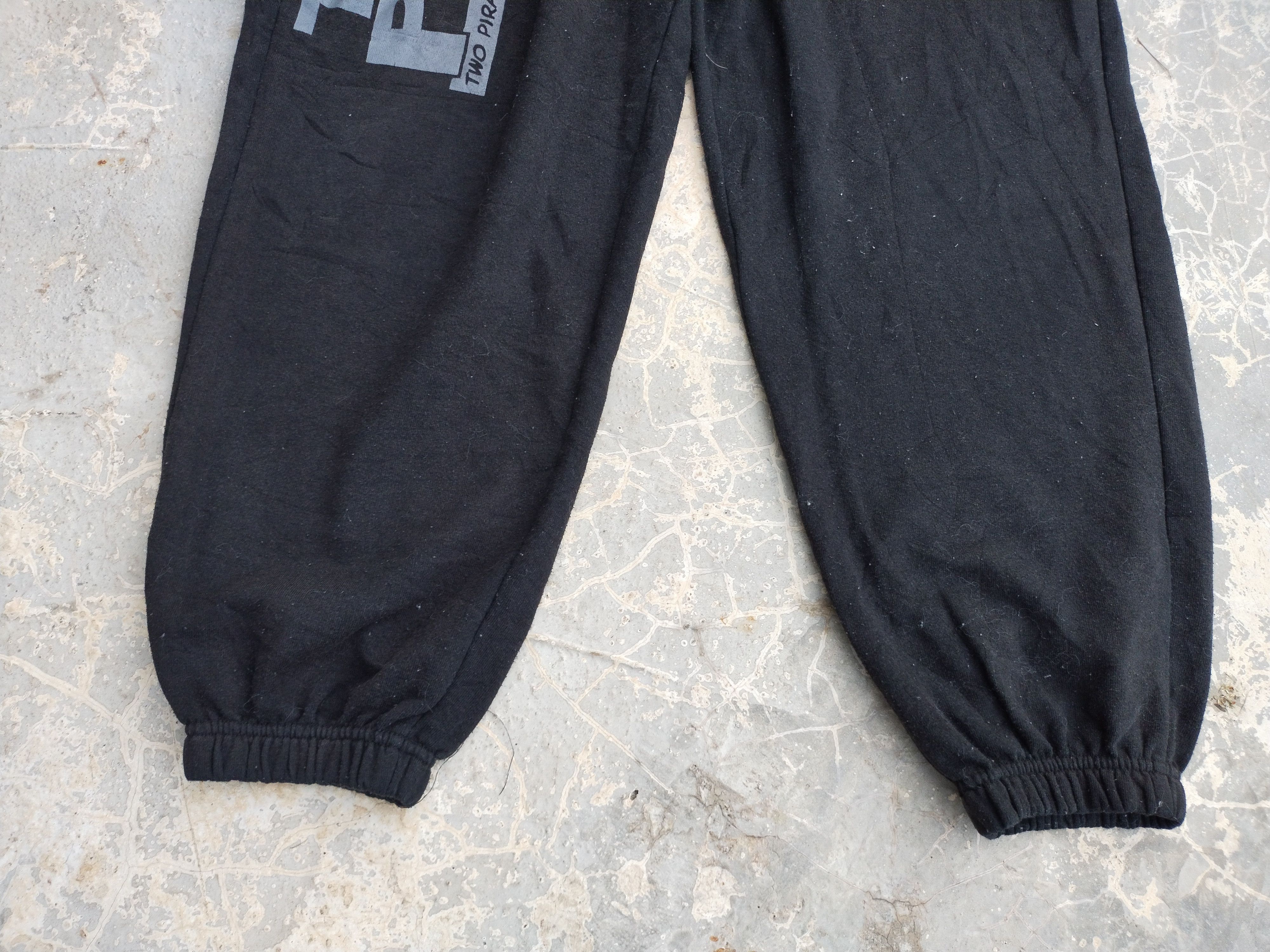 Anime × One Piece × Vintage Vintage One Piece The Pirates Sweatpant Size US 26 / EU 42 - 2 Thumbnail