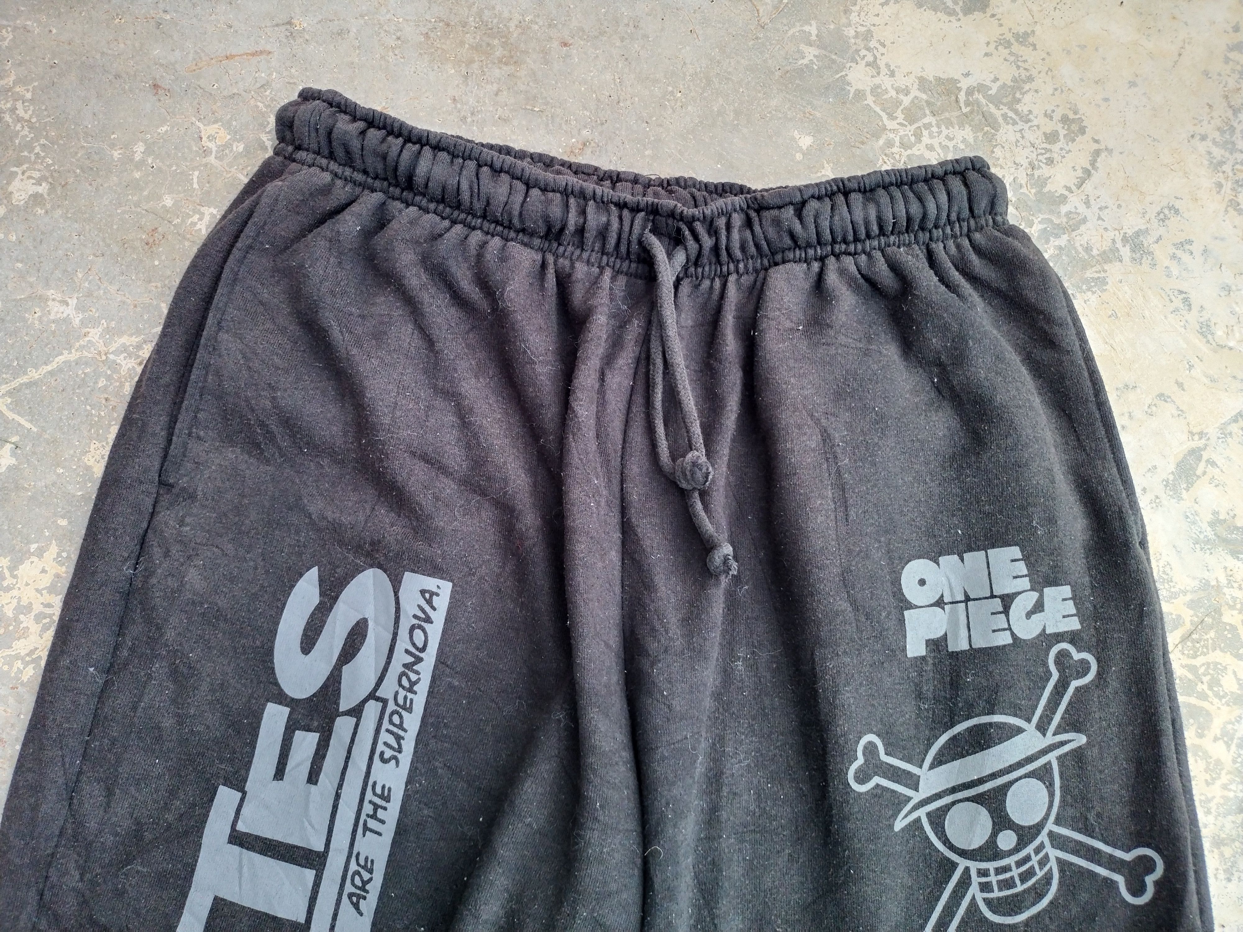 Anime × One Piece × Vintage Vintage One Piece The Pirates Sweatpant Size US 26 / EU 42 - 3 Thumbnail