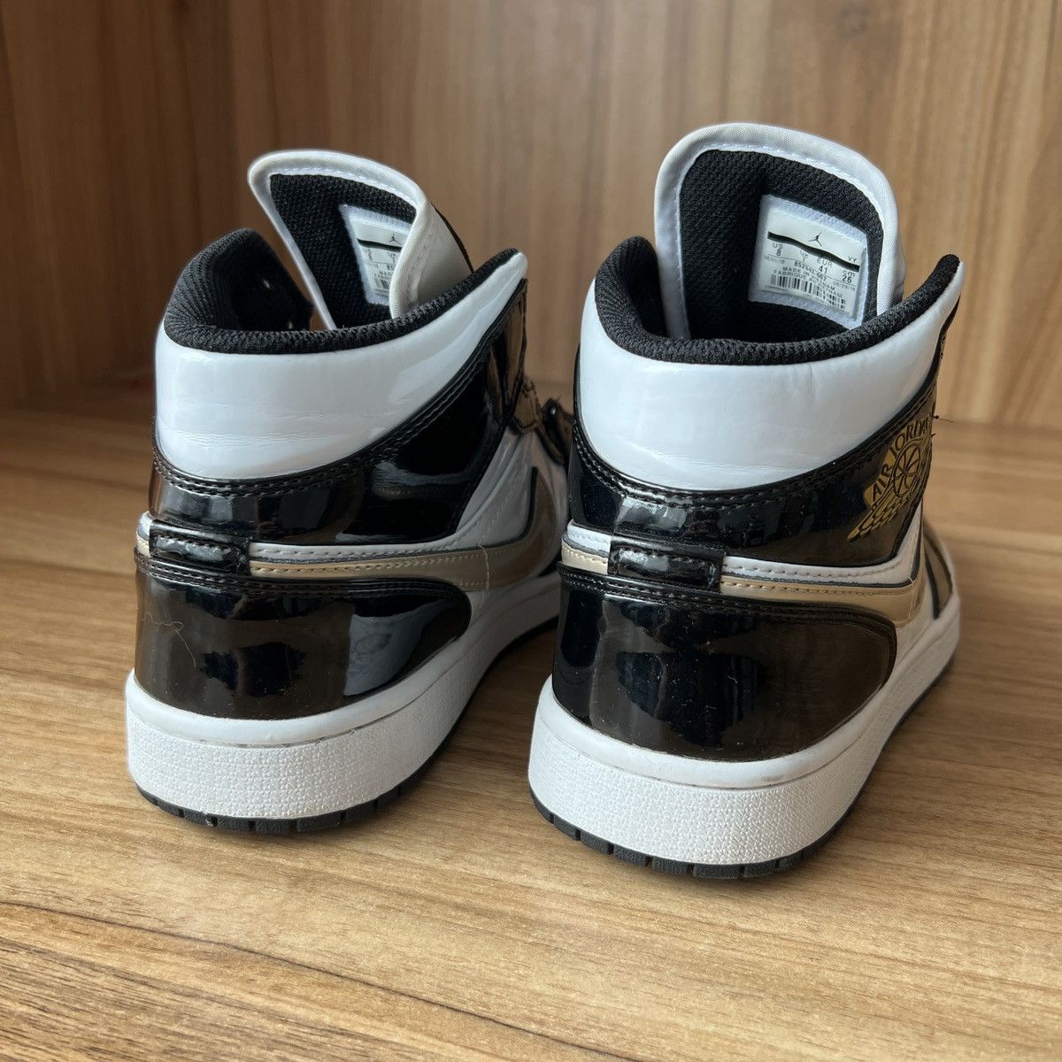 Jordan Brand Air Jordan 1 Mid Patent Black Gold Size US 8 / EU 41 - 3 Thumbnail