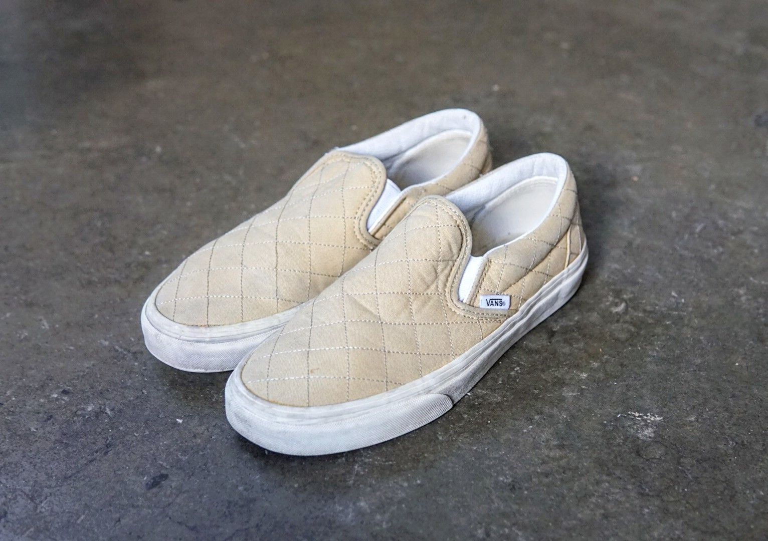 Madewell × Vans Madewell X Vans Classic Size 8.5 Yellow Quilted Slip On Size US 8.5 / EU 41-42 - 1 Thumbnail