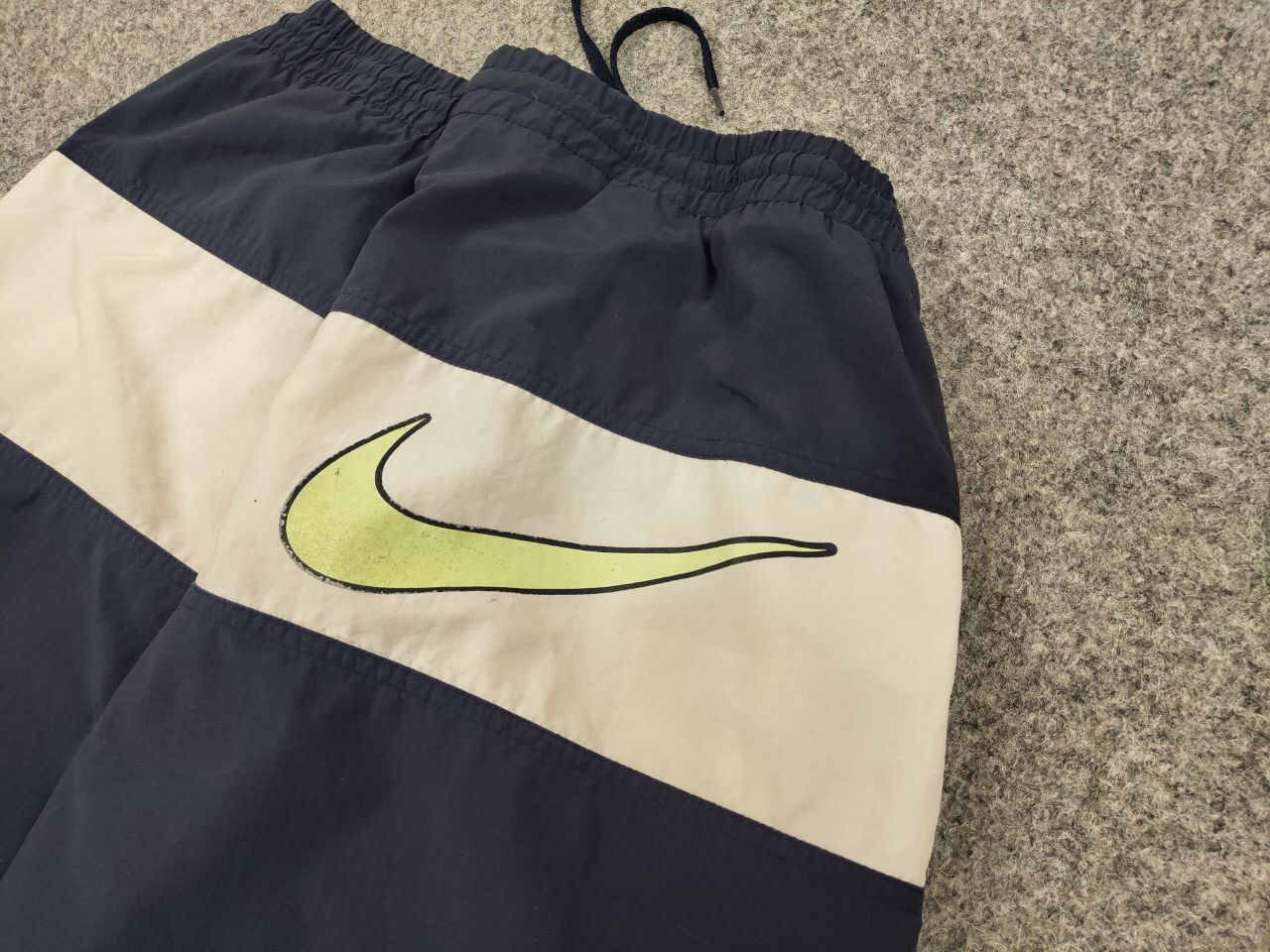 Nike Vintage 90's Nike Shorts Big Logo swoosh casual Streetwear Size US 36 / EU 52 - 4 Thumbnail