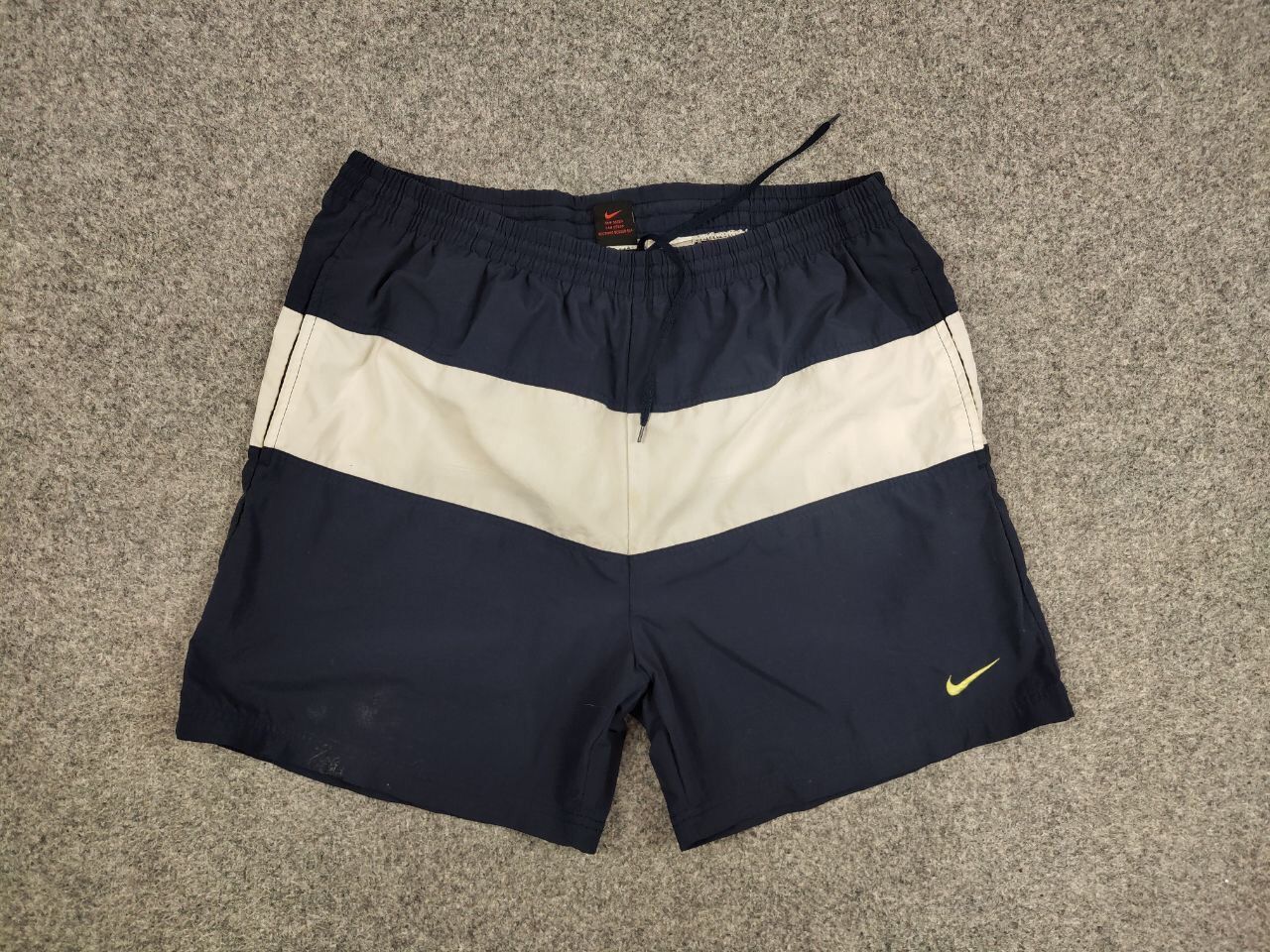 Nike Vintage 90's Nike Shorts Big Logo swoosh casual Streetwear Size US 36 / EU 52 - 6 Thumbnail