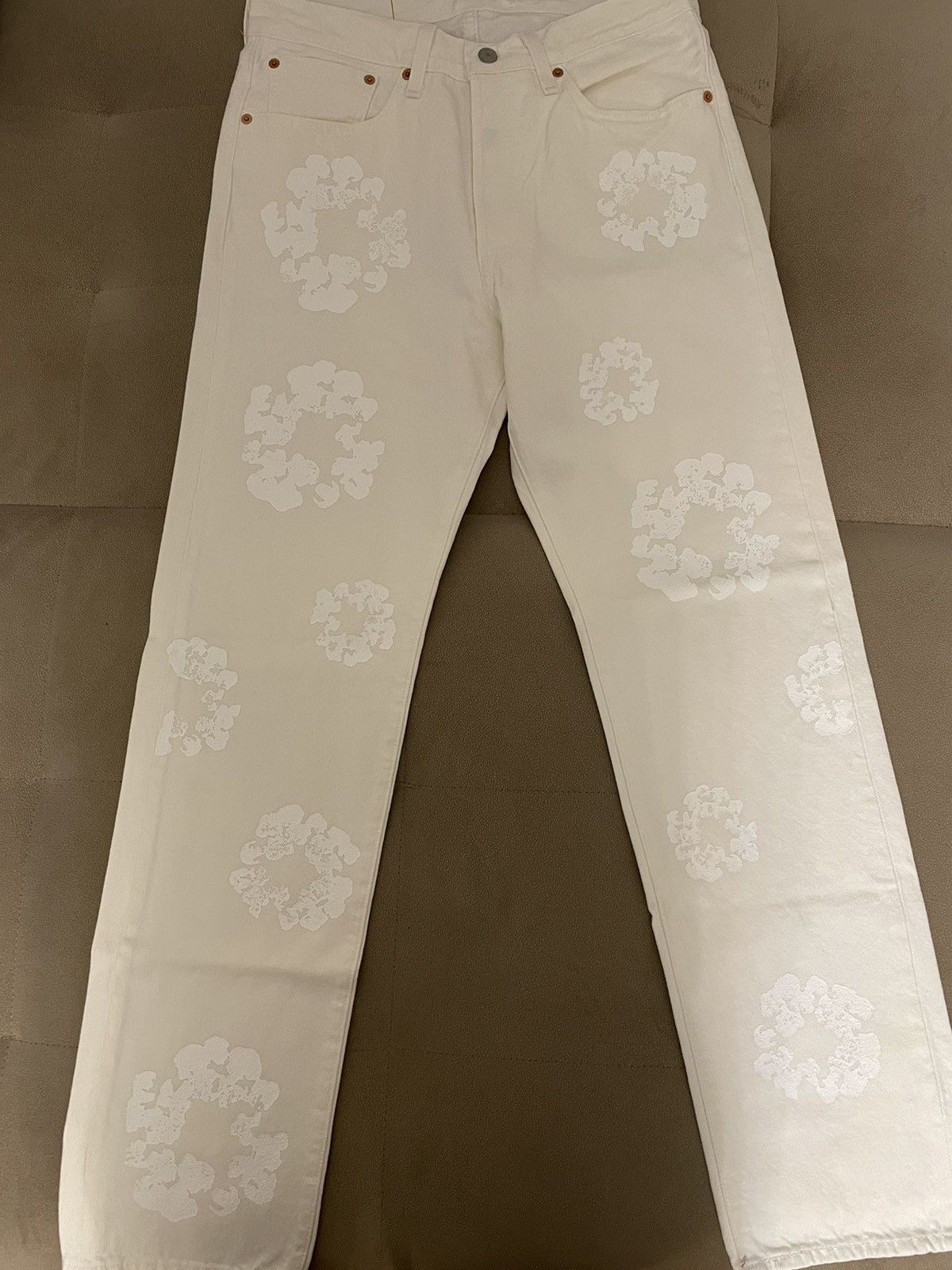 Levi's Denim Tears Levi's White Jeans size 32 | Grailed