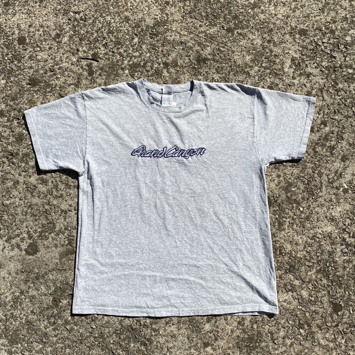 Fruit Of The Loom Vintage Y2K 90’s Arizona Grand Canyon TShirt streetwear hype Size US XL / EU 56 / 4 - 1 Thumbnail