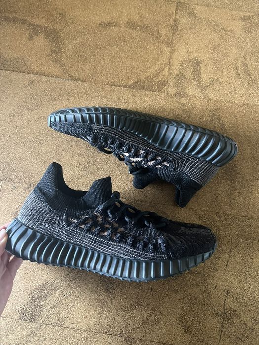 Yeezy 350 V2 Cmpct Slate Carbon