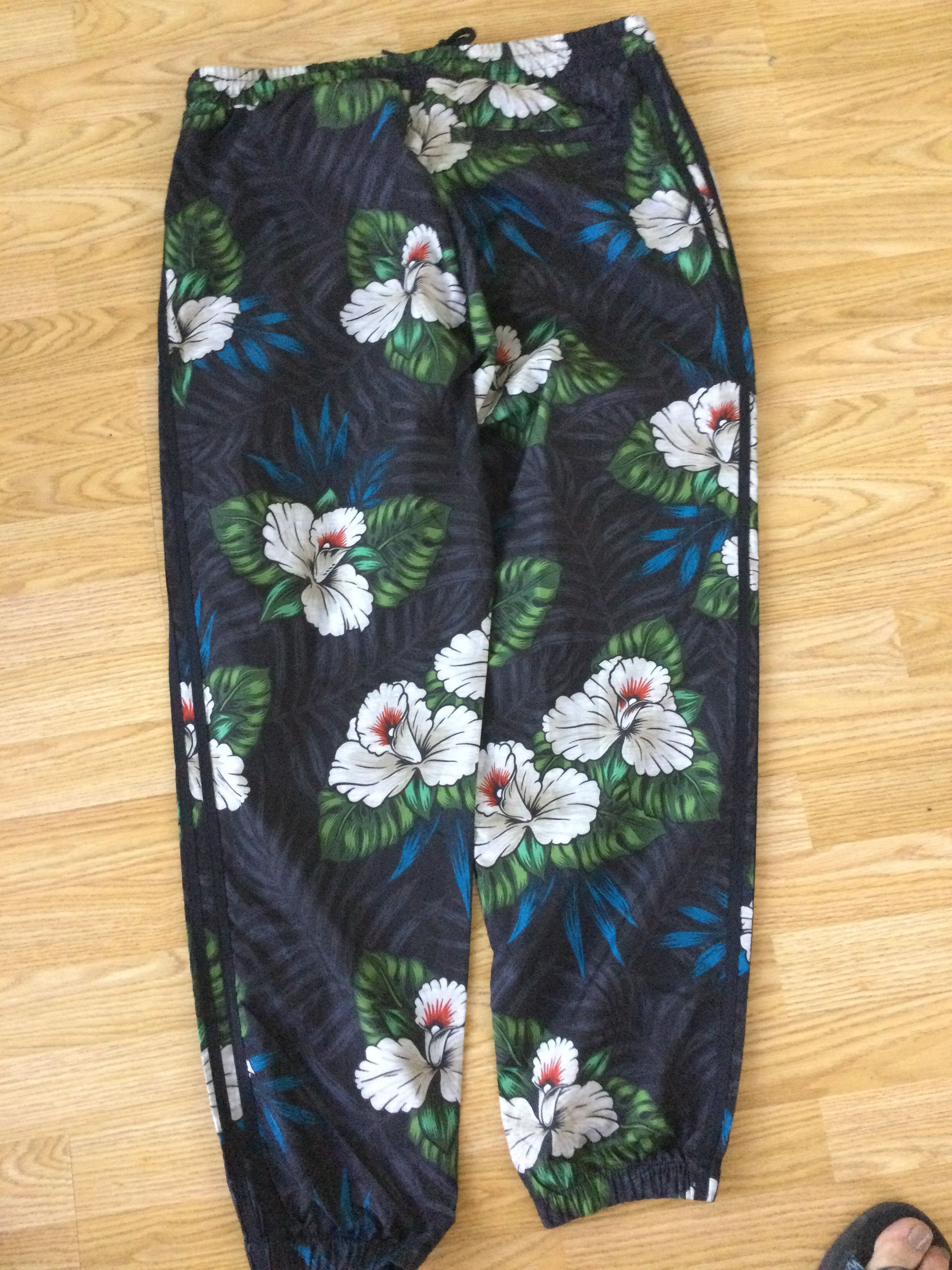 Adidas Black joggers with flowers Size US 34 / EU 50 - 2 Preview