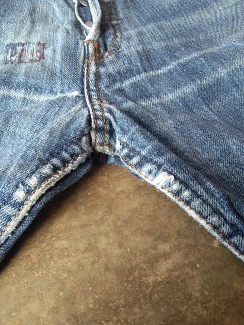 Levi's × Vintage Vintage Levis 501 Distressed Jeans 33x34 Size US 33 - 8 Thumbnail