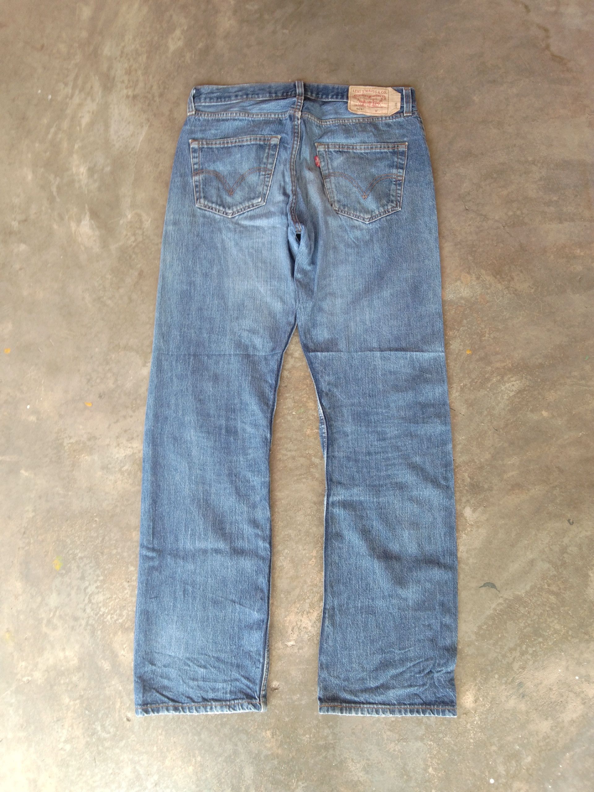 Levi's × Vintage Vintage Levis 501 Distressed Jeans 33x34 Size US 33 - 2 Thumbnail
