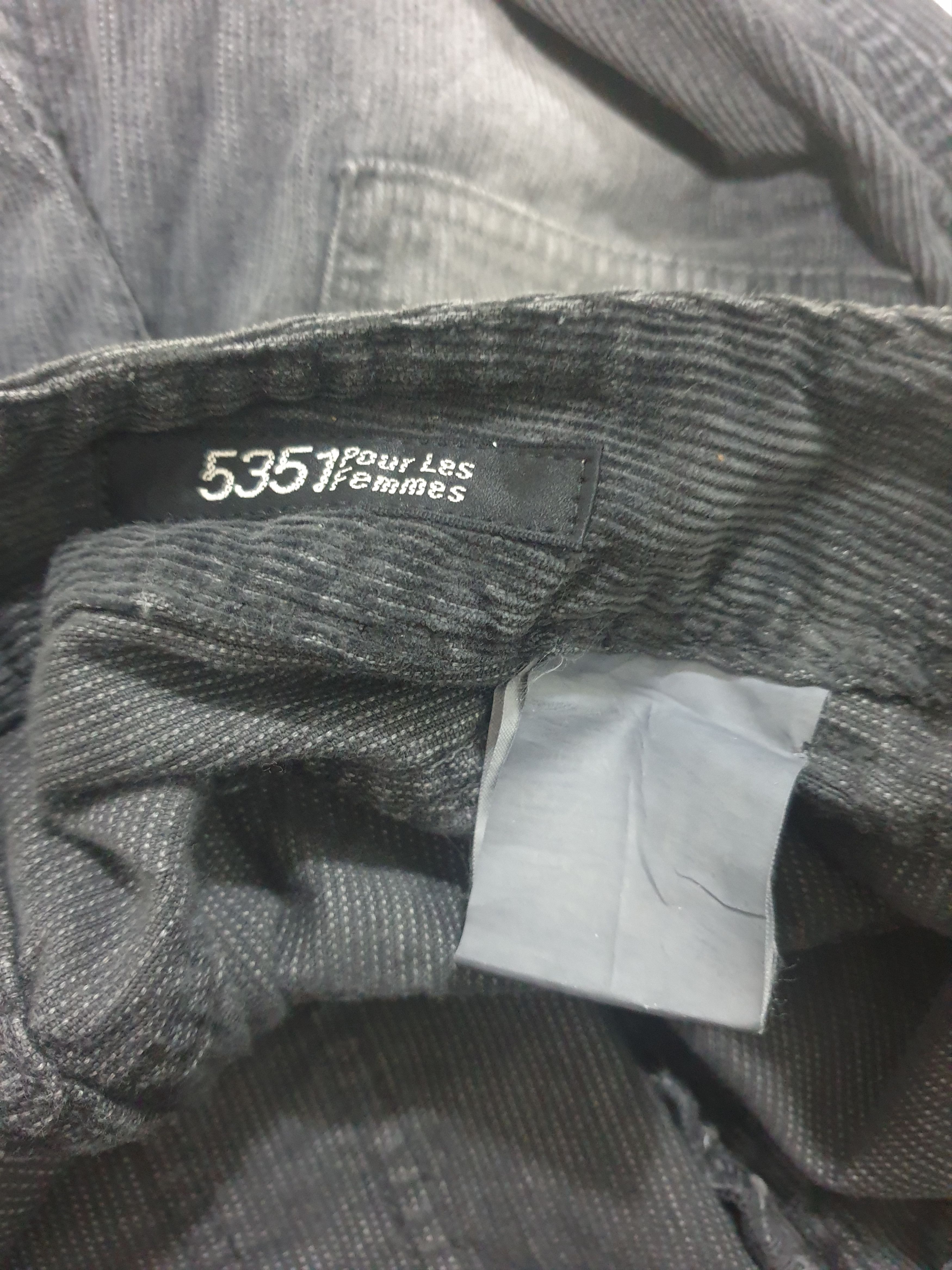 5351 POUR LES HOMMES 💥5351 Pour les hommes cudroy Mini skirt Size 28" / US 6 / IT 42 - 15 Thumbnail