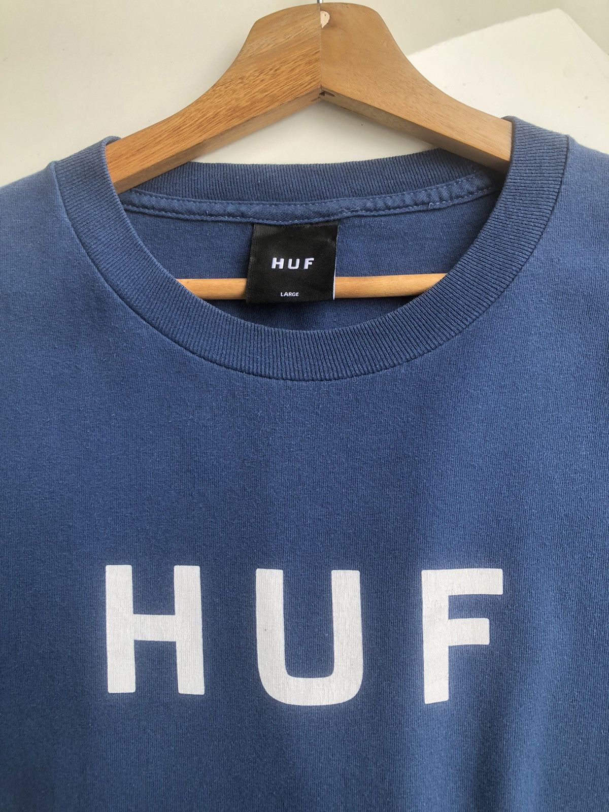 Huf Last Drop🔥Rare🔥Vintage Faded Huf Skate logo T Shirt Size US L / EU 52-54 / 3 - 1 Thumbnail