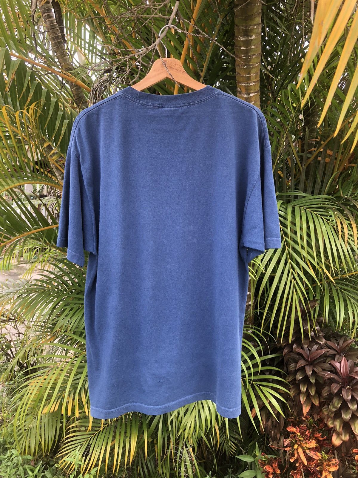Huf Last Drop🔥Rare🔥Vintage Faded Huf Skate logo T Shirt Size US L / EU 52-54 / 3 - 7 Thumbnail