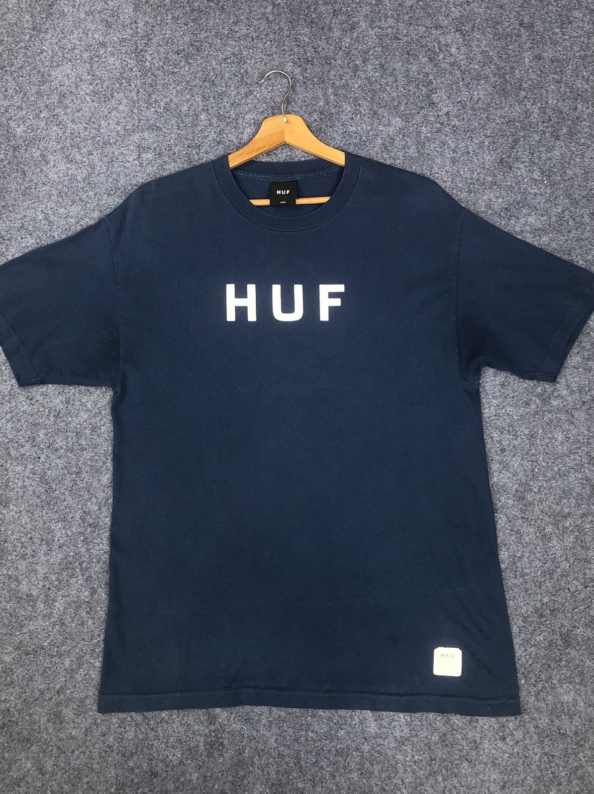 Huf Last Drop🔥Rare🔥Vintage Faded Huf Skate logo T Shirt Size US L / EU 52-54 / 3 - 9 Thumbnail