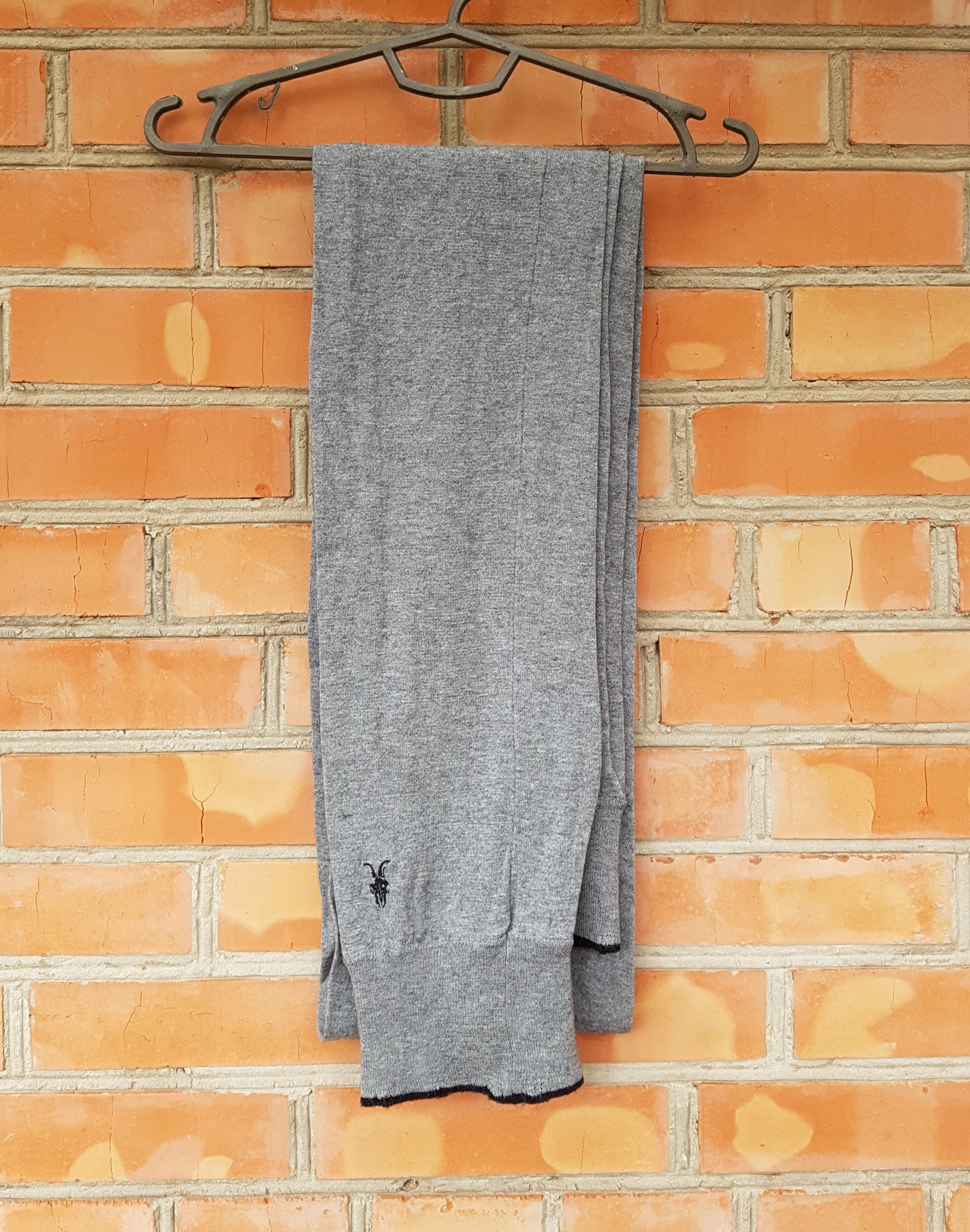 Allsaints × Vintage AllSaints Vintage Wool Distressed Sleeve Scarf Size ONE SIZE - 1 Thumbnail