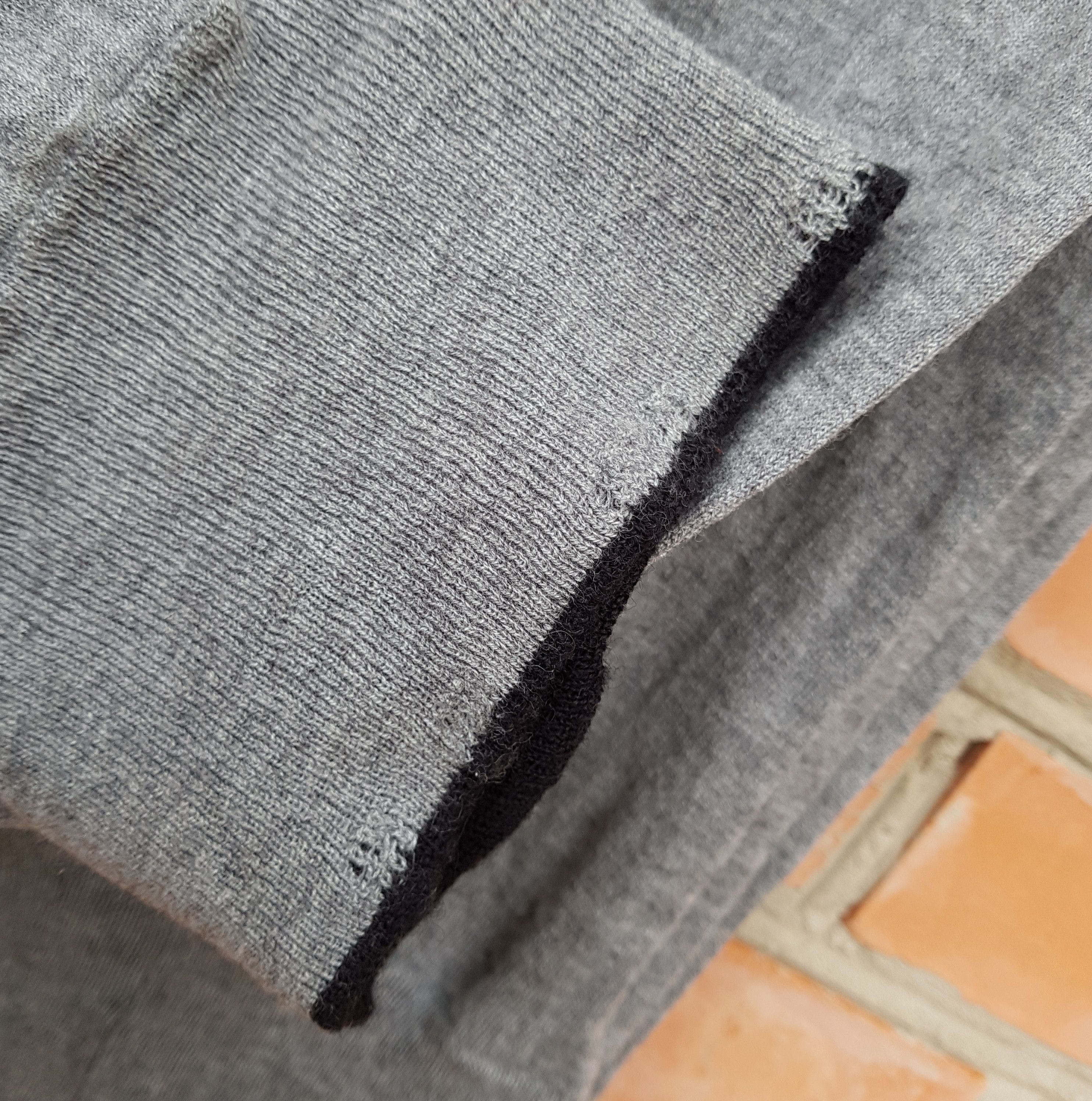Allsaints × Vintage AllSaints Vintage Wool Distressed Sleeve Scarf Size ONE SIZE - 4 Thumbnail