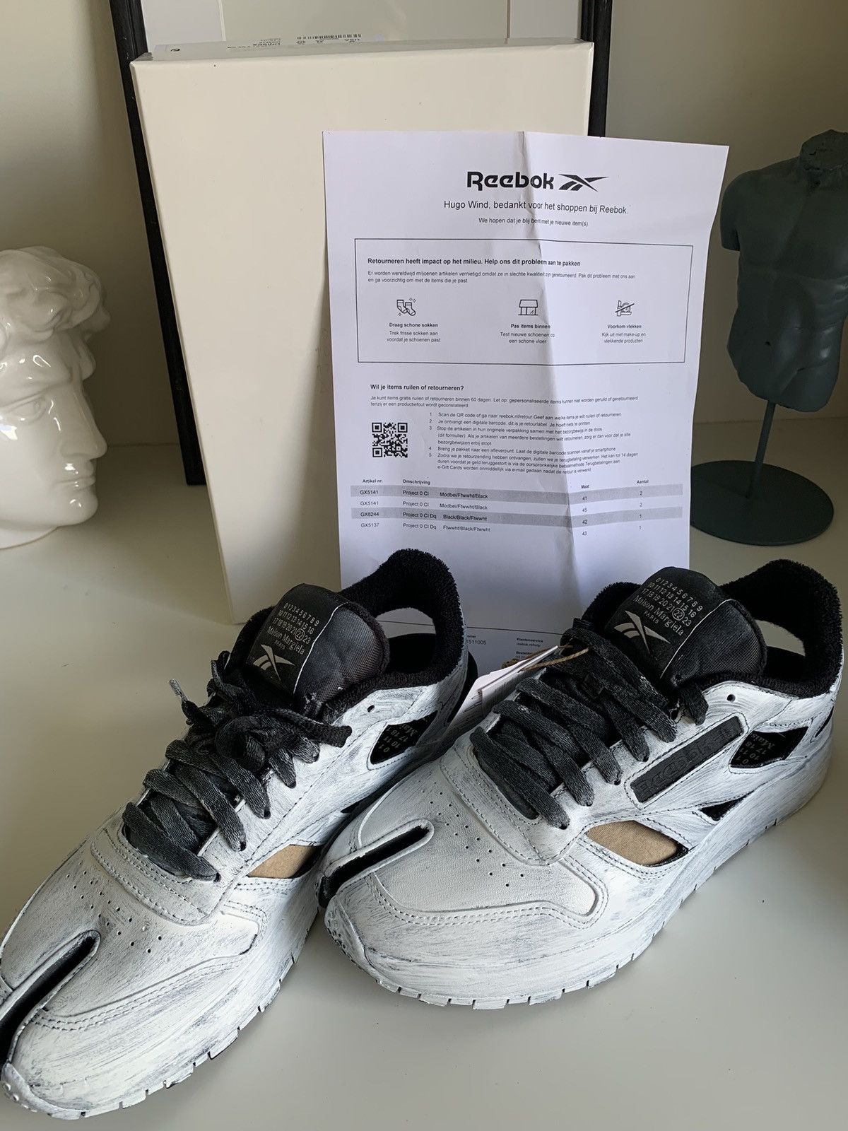Maison Margiela × Reebok MAISON MARGIELA x Reebok Classic Leather DQ Tabi shoes Size US 9 / EU 42 - 2 Thumbnail