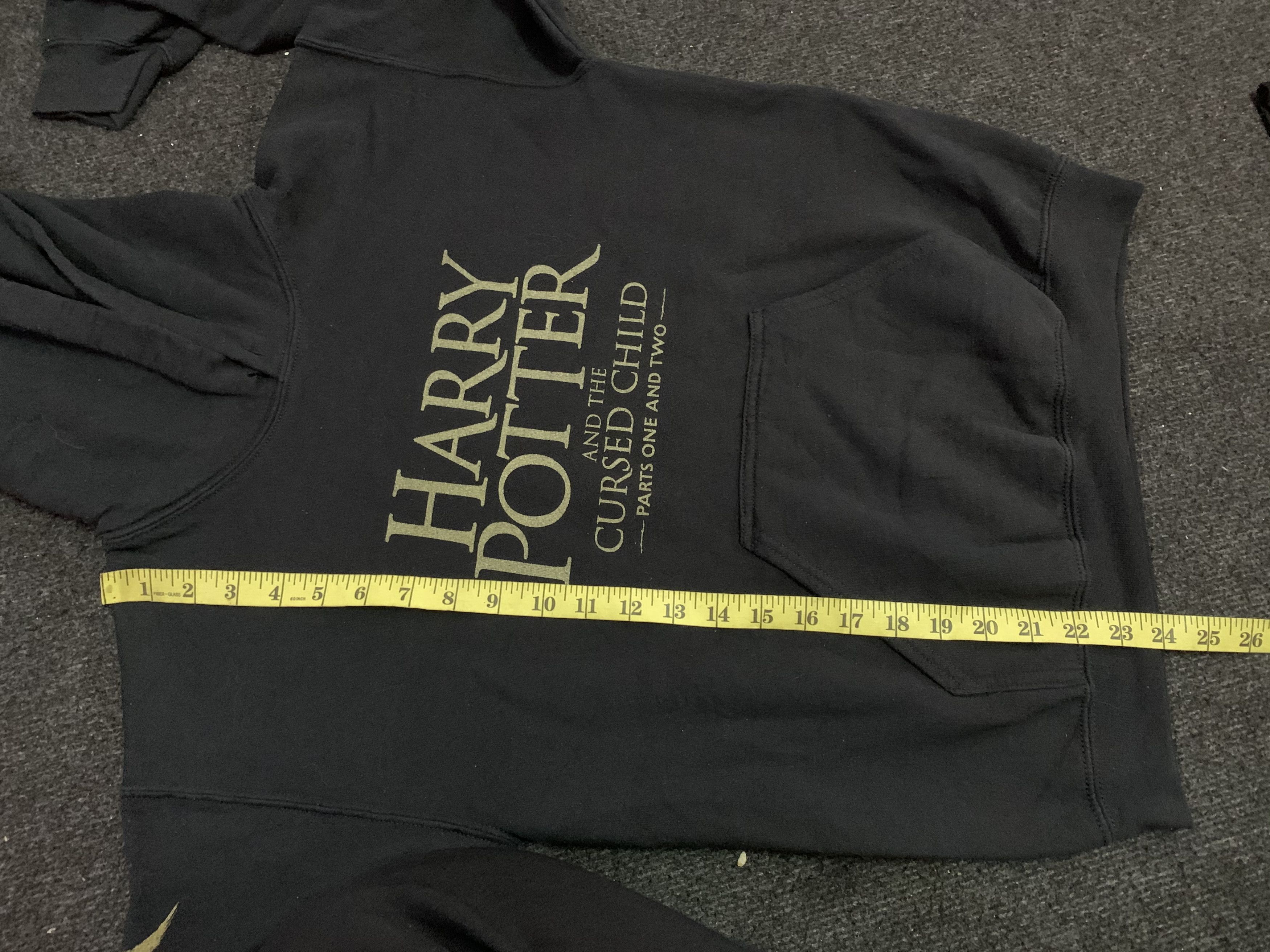 Vintage 🔥Harry Potter and The Cursed Child Promo Hoodie Sweater Size US S / EU 44-46 / 1 - 7 Thumbnail