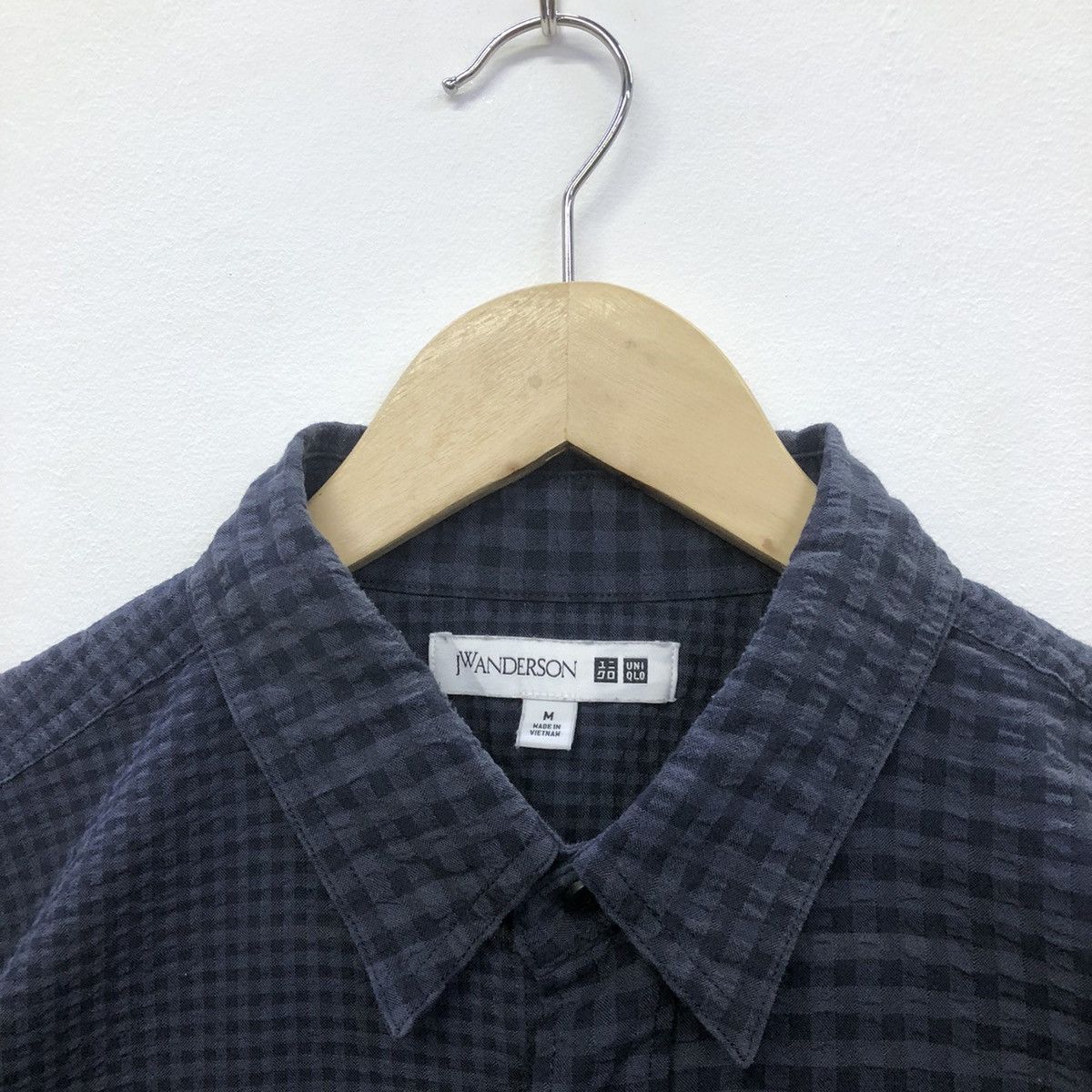 JW Anderson × Uniqlo J.W.Anderson Collab With Uniqlo Designer Button Tshirt Size US M / EU 48-50 / 2 - 4 Thumbnail