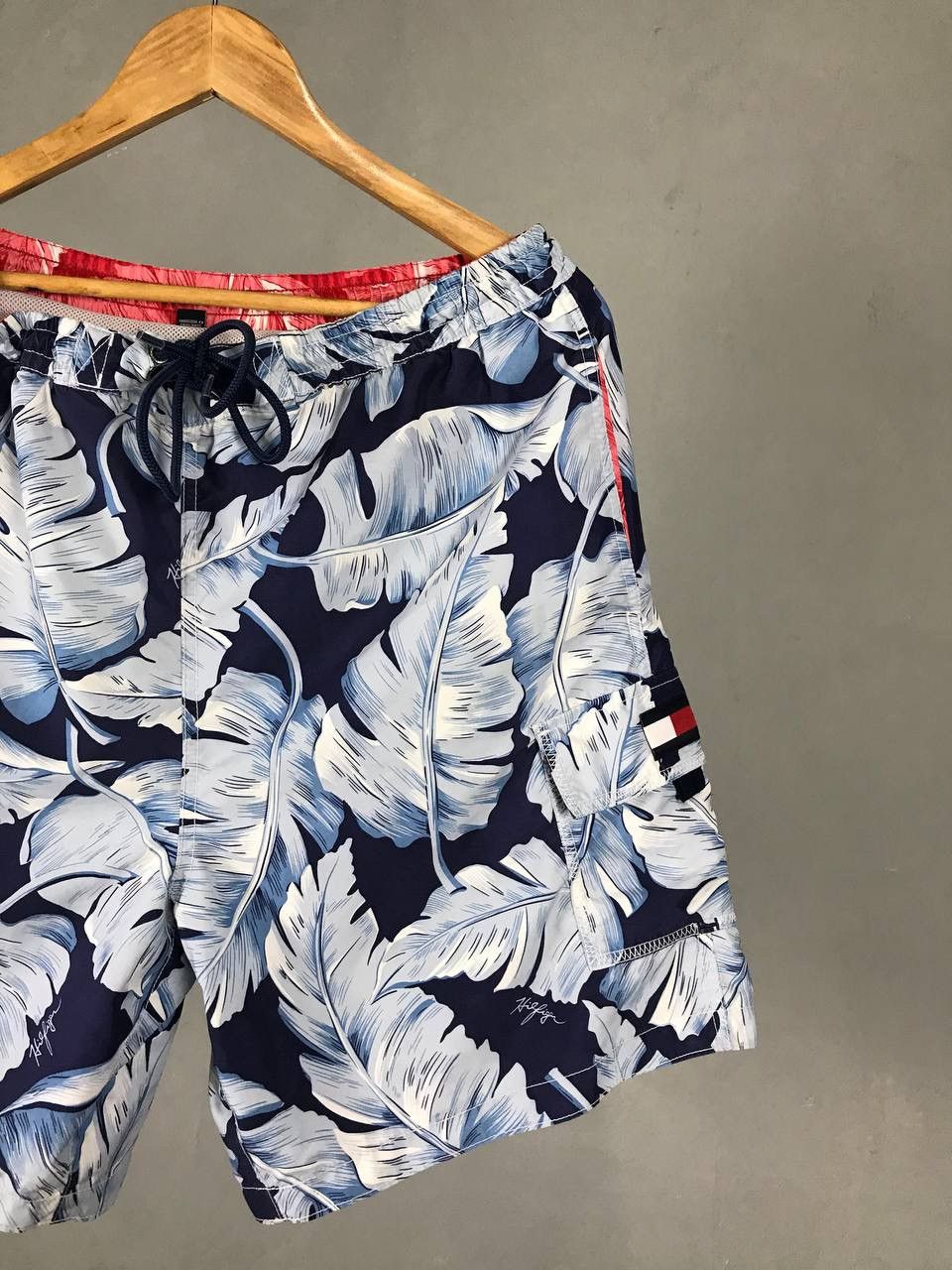 Tommy Hilfiger Tommy Hilfiger luxury cargo short Size US 32 / EU 48 - 2 Thumbnail