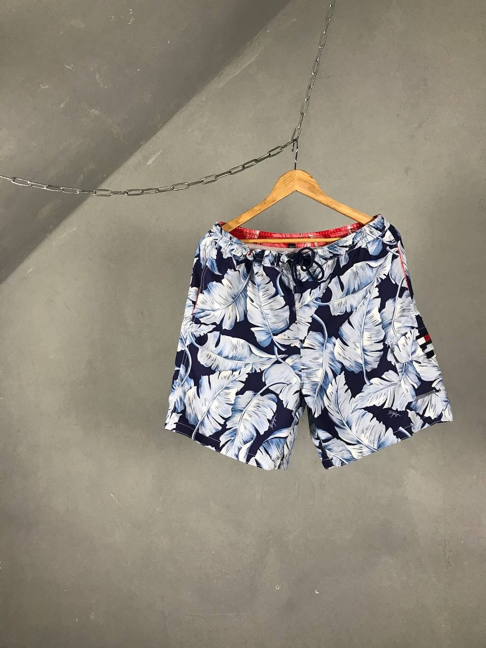 Tommy Hilfiger Tommy Hilfiger luxury cargo short Size US 32 / EU 48 - 1 Thumbnail