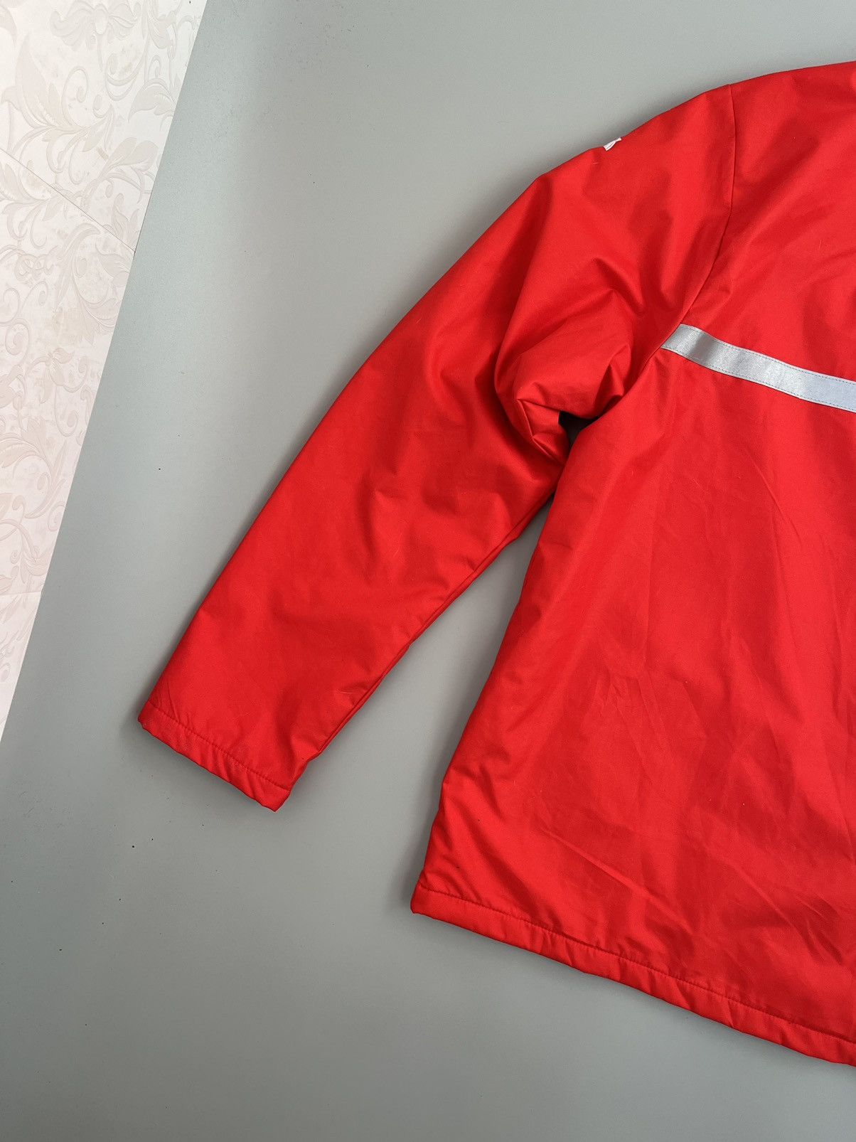 Ferrari Vintage Ferrari Jacket Shell Y2K Rare Size M Size US M / EU 48-50 / 2 - 15 Thumbnail