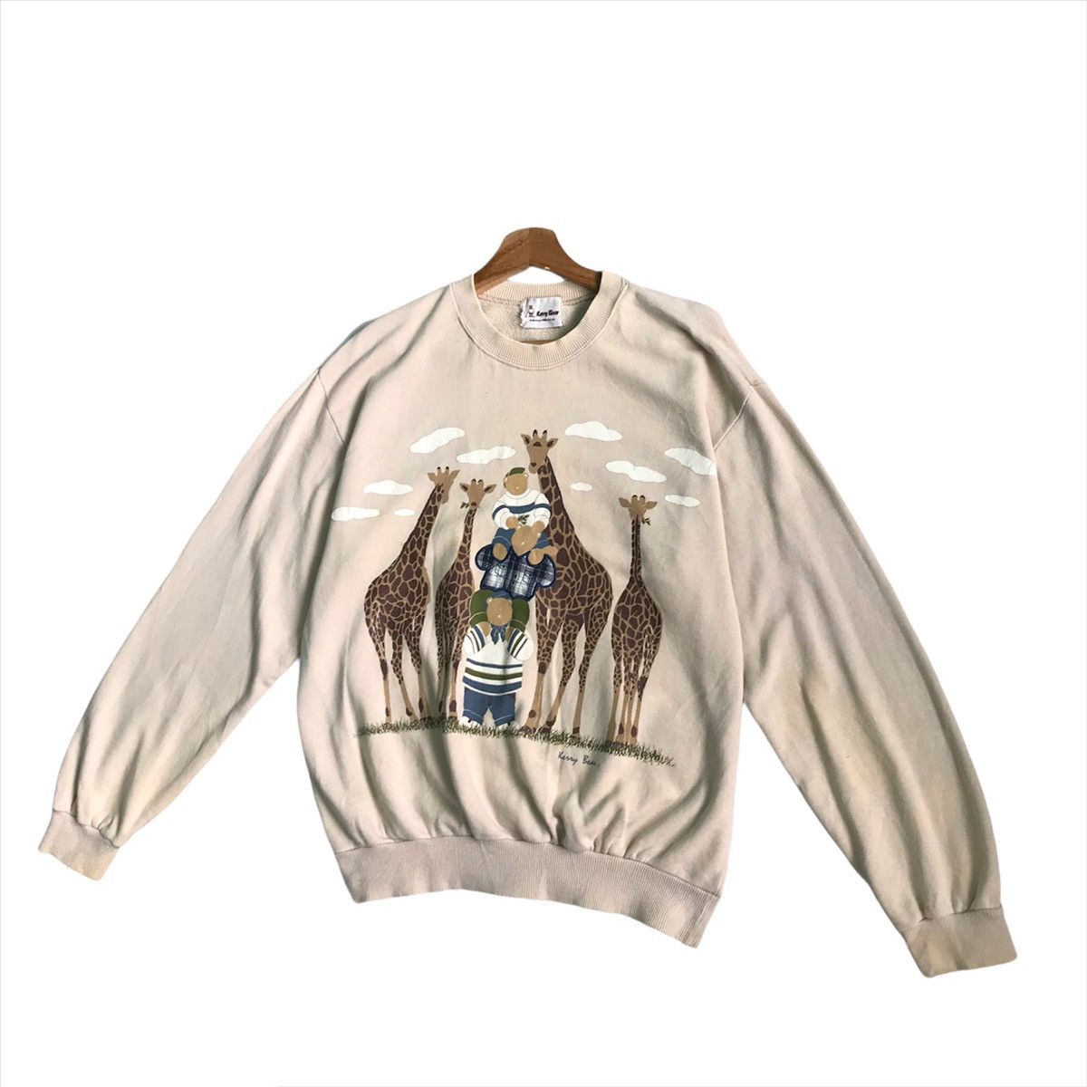 Vintage Kerry Bear Big Print Crewneck Sweatshirt Size L Size US L / EU 52-54 / 3 - 3 Thumbnail