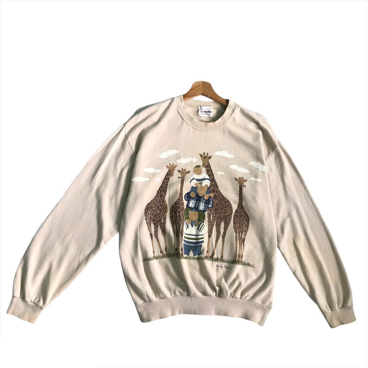Vintage Kerry Bear Big Print Crewneck Sweatshirt Size L Size US L / EU 52-54 / 3 - 2 Thumbnail