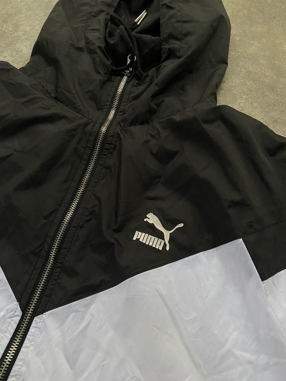 Puma Sale ! PUMA sophias chang windbreaker nice Size US XL / EU 56 / 4 - 6 Thumbnail