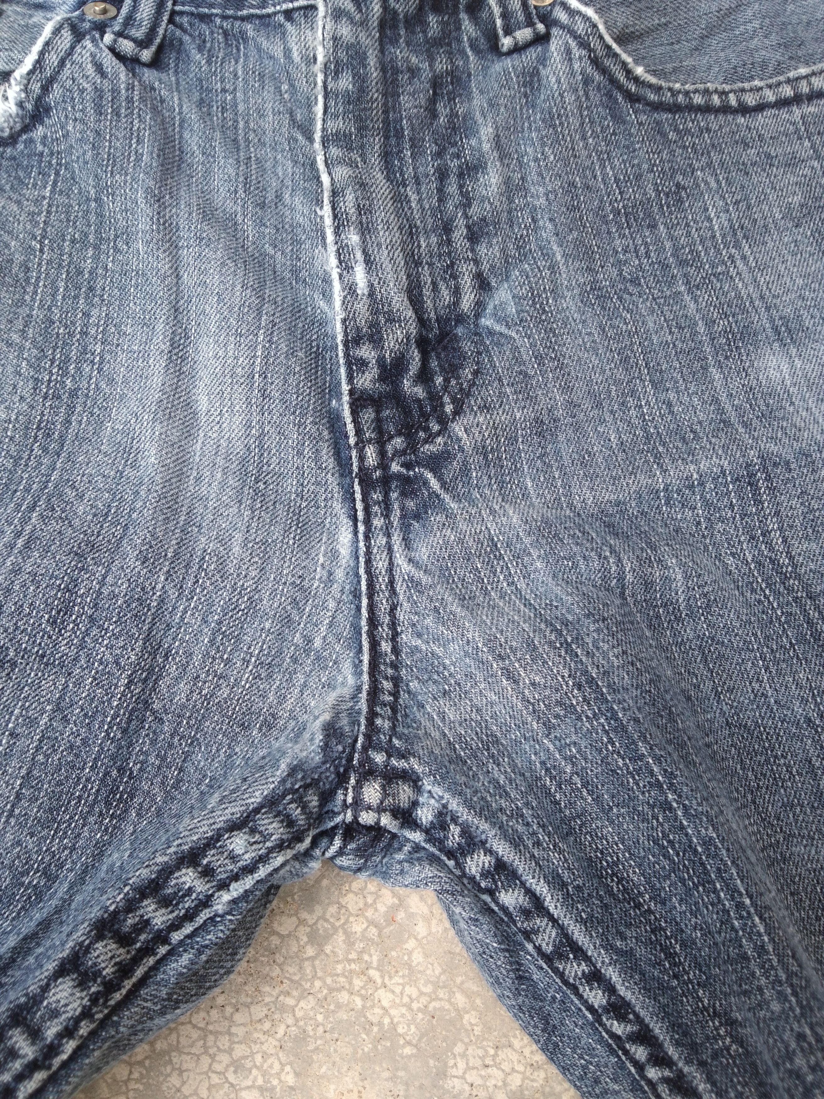 Levi's Vintage Levi's Jeans 514 Straight Leg Distressed Denim 32x30 Size US 32 / EU 48 - 7 Thumbnail