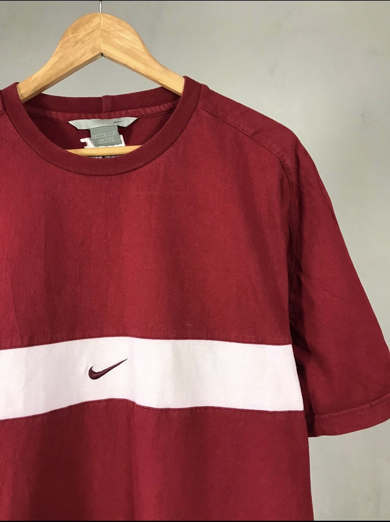 Nike Nike vintage swoosh streetwear center logo tee Size US L / EU 52-54 / 3 - 2 Thumbnail