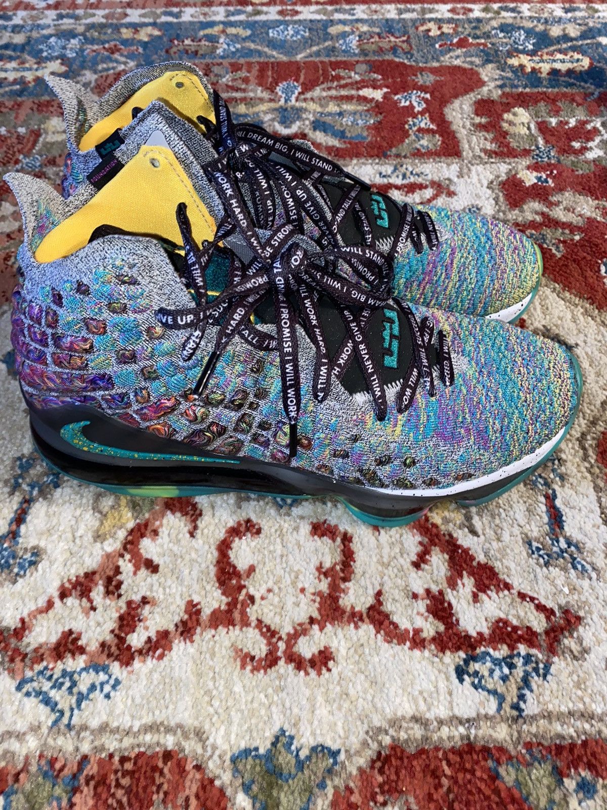 Nike Nike Lebrun James 17 “I Promise” Size US 9 / EU 42 - 4 Thumbnail