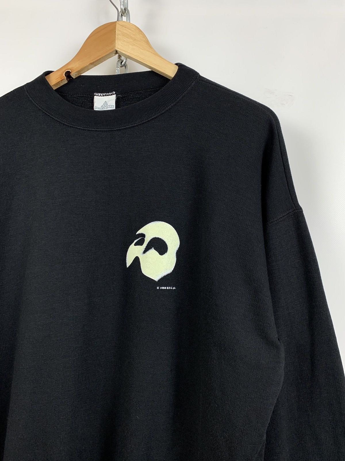 Vintage 1986 Vintage The Phantom Of The Opera Sweatshirt Kanye Style Size US M / EU 48-50 / 2 - 6 Thumbnail