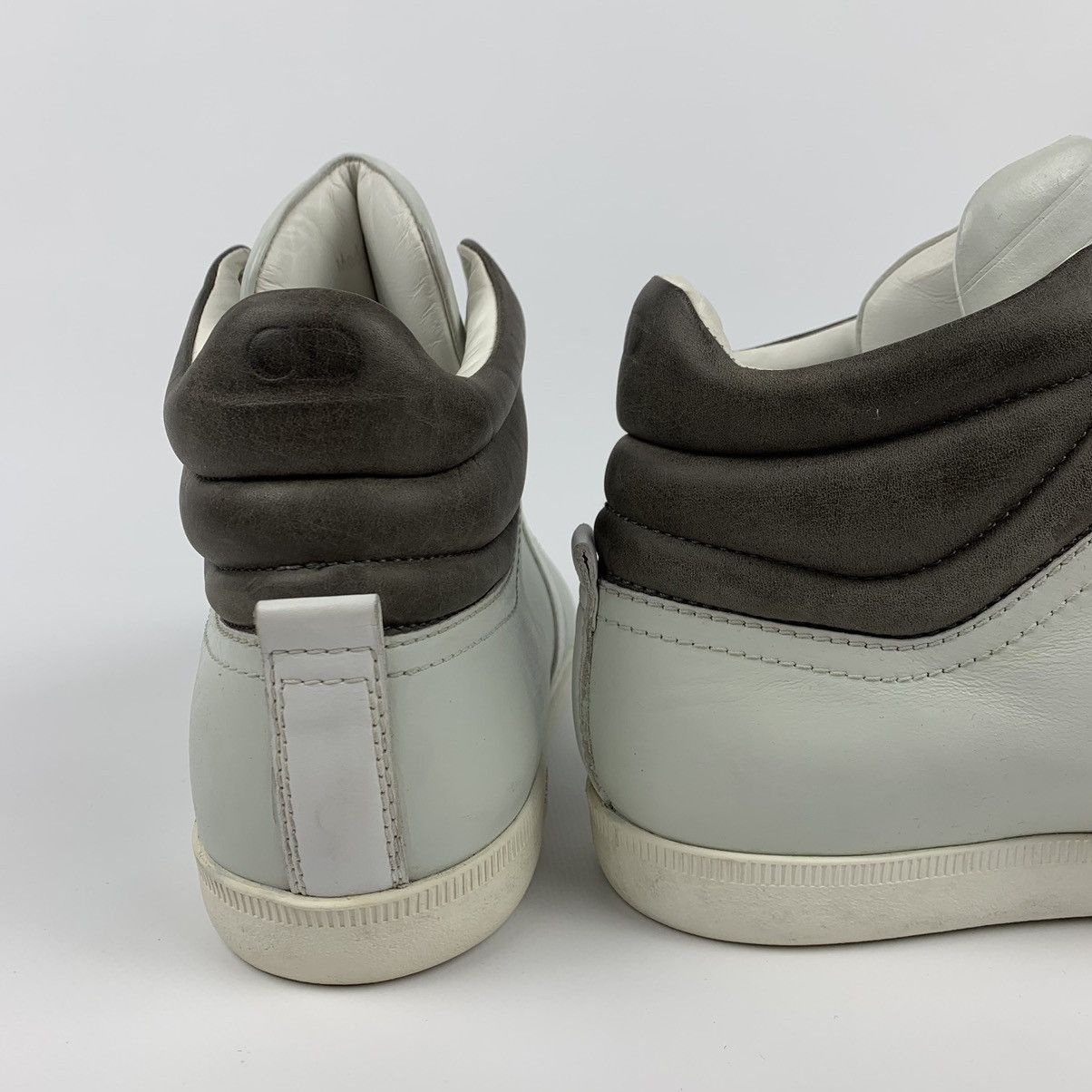Dior Dior leather hi-top sneakers Size US 9.5 / EU 42-43 - 11 Thumbnail