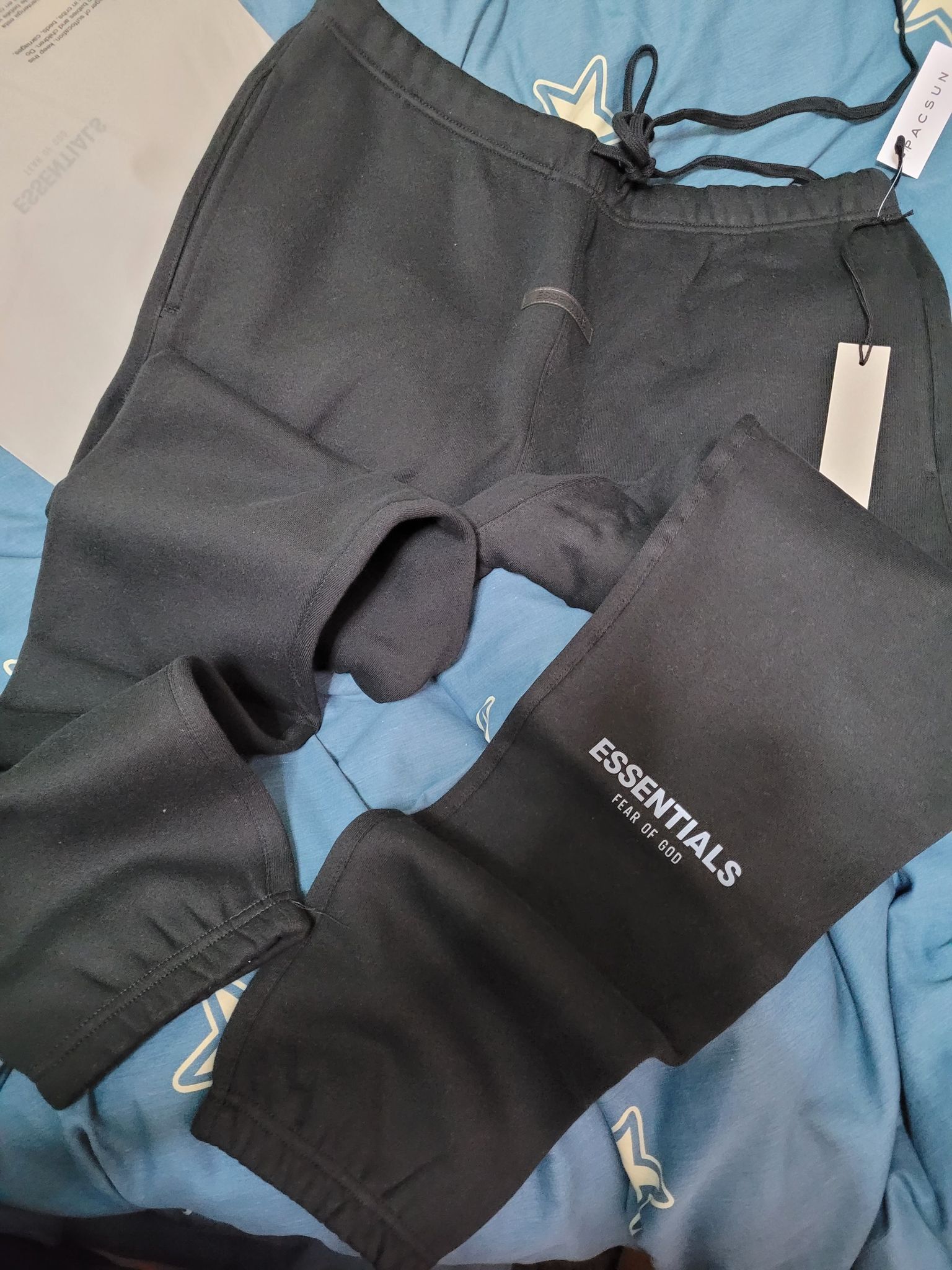 Fear of God Fear of god essential black sweatpants size M Size US 32 / EU 48 - 3 Thumbnail