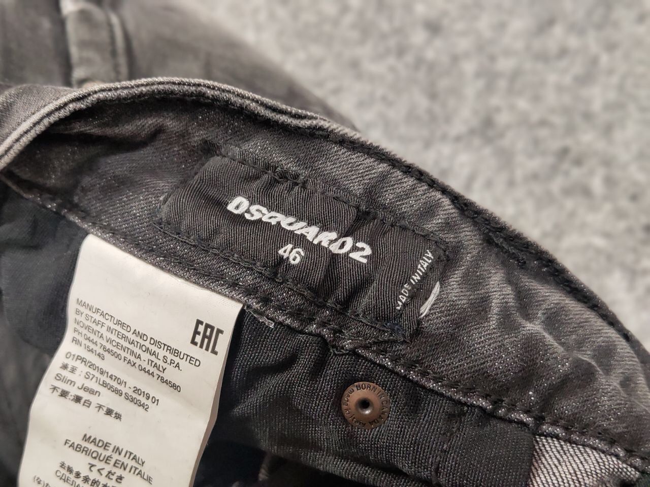 Dsquared2 Dsquared2 Designer Black Paint Logo Distressed Denim Jeans Size US 30 / EU 46 - 23 Thumbnail