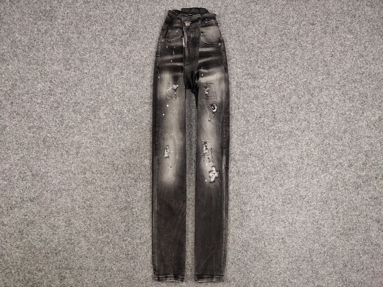 Dsquared2 Dsquared2 Designer Black Paint Logo Distressed Denim Jeans Size US 30 / EU 46 - 1 Thumbnail