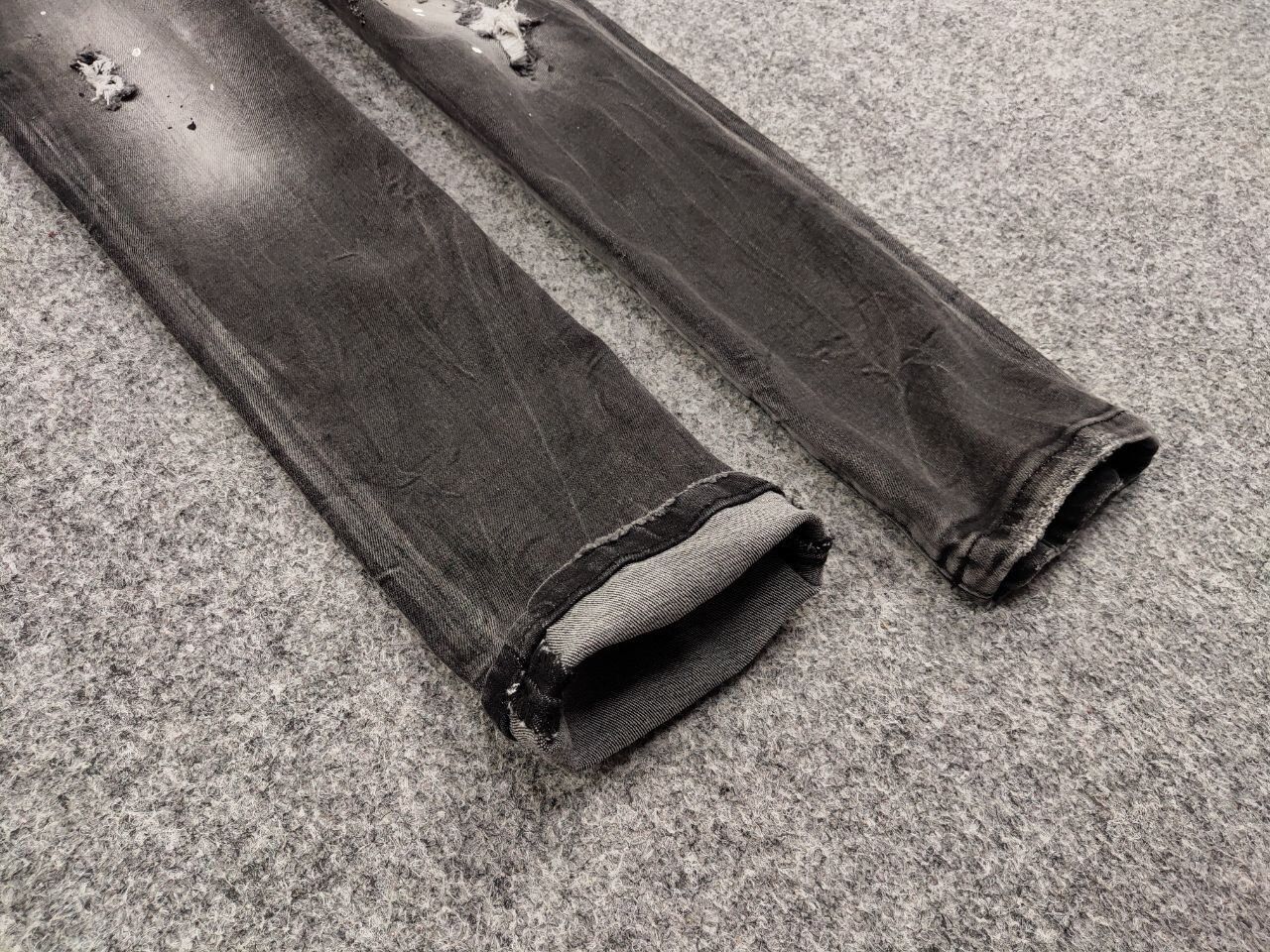 Dsquared2 Dsquared2 Designer Black Paint Logo Distressed Denim Jeans Size US 30 / EU 46 - 10 Thumbnail