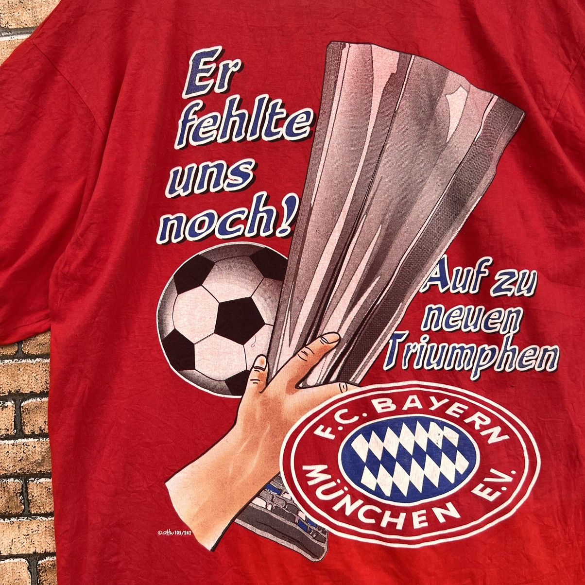 Rap Tees × Vintage Vintage 1996 Bayern Munchen Winning Championship Rap Tee Size US L / EU 52-54 / 3 - 5 Thumbnail