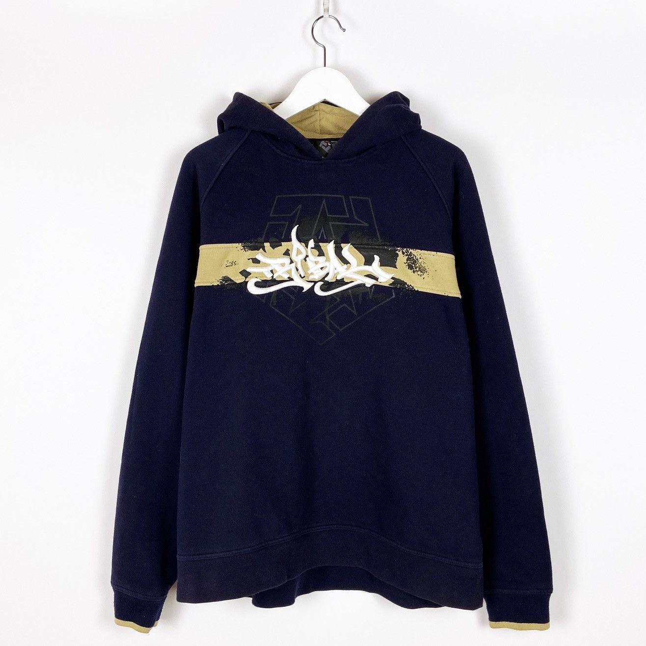 Tribal Streetwear Vintage 90s Tribal USA street Embroidered big logo hoodie Size US L / EU 52-54 / 3 - 1 Thumbnail