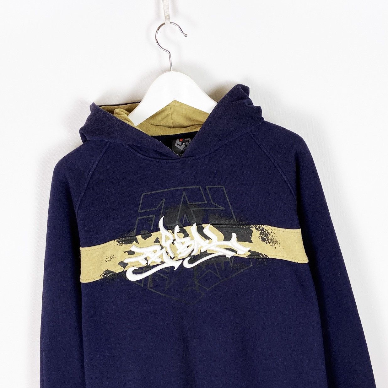 Tribal Streetwear Vintage 90s Tribal USA street Embroidered big logo hoodie Size US L / EU 52-54 / 3 - 2 Thumbnail